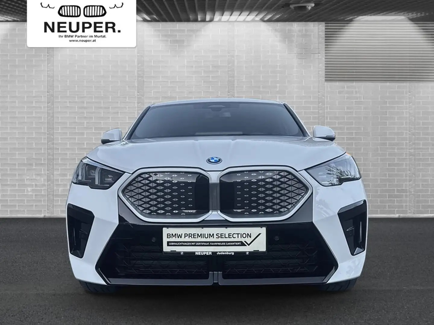 BMW iX2 eDrive20 Weiß - 2