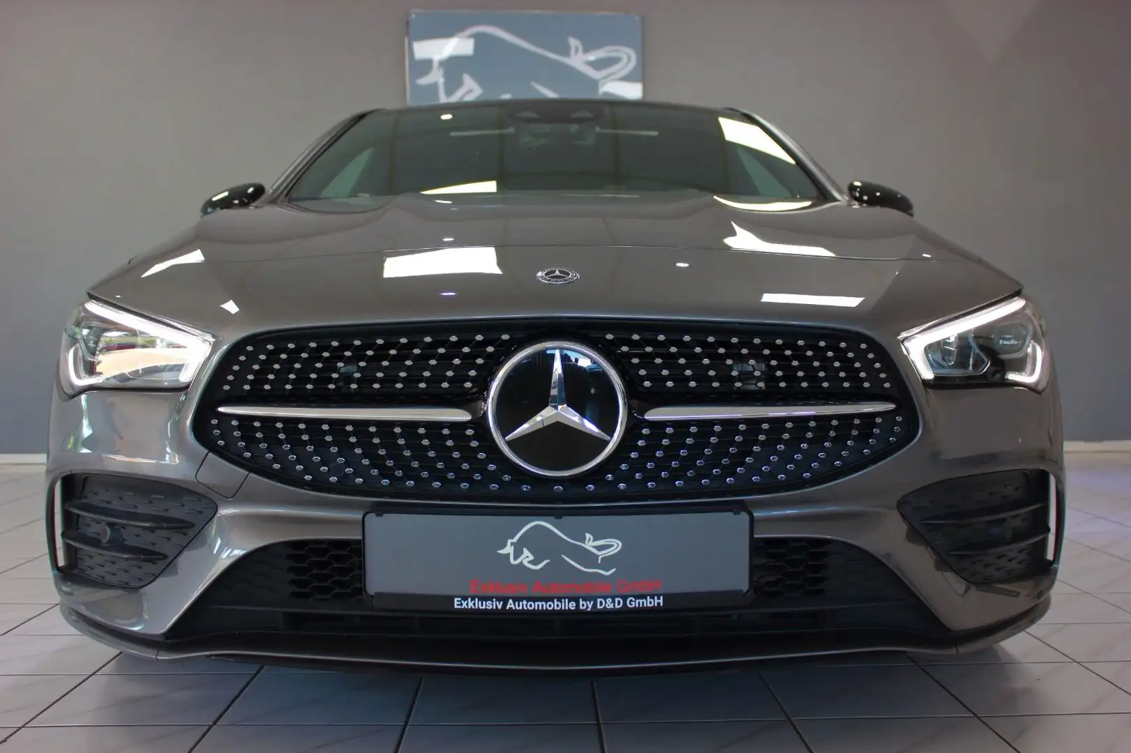 Mercedes-Benz CLA 220 4MATIC 7G AMG~DEUTSCH+UNFALLFREI+PANO~2H Gris - 2