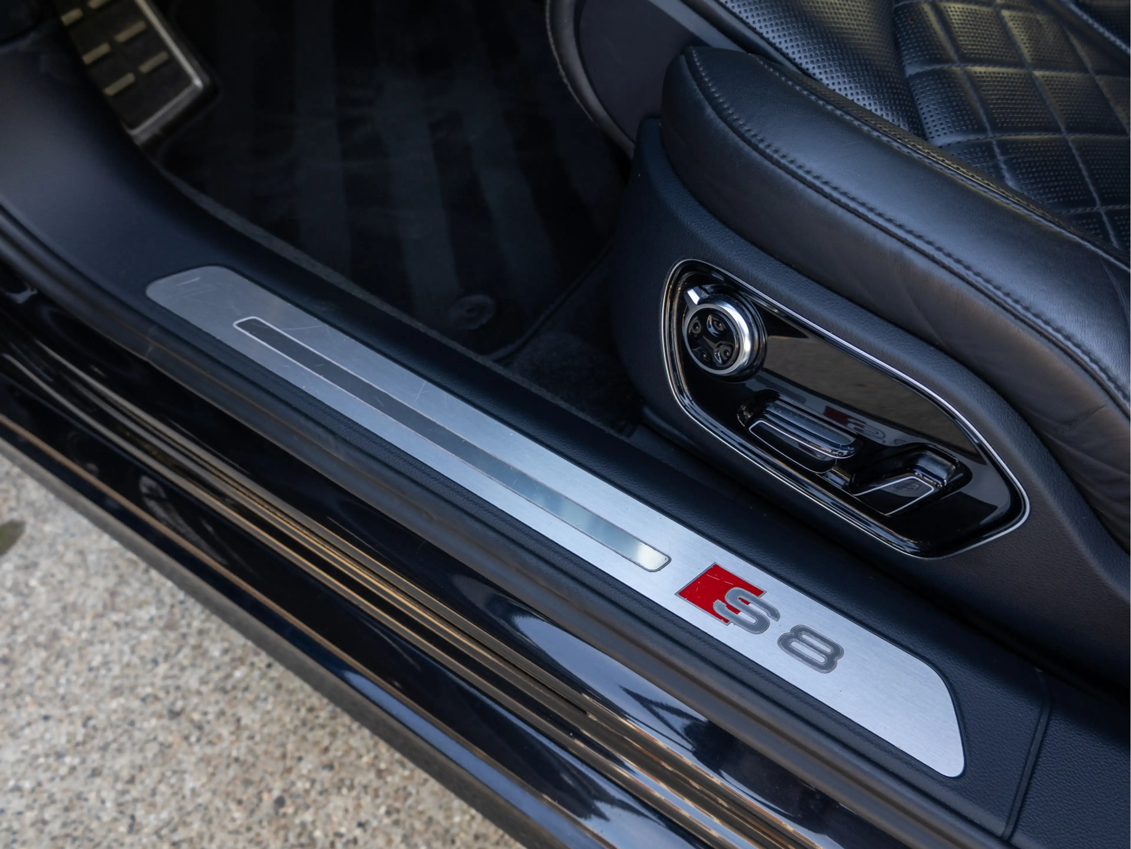 Audi S8 4.0 TFSI quattro Pro Line+ *Pano | ACC | Carbon | — photo 20