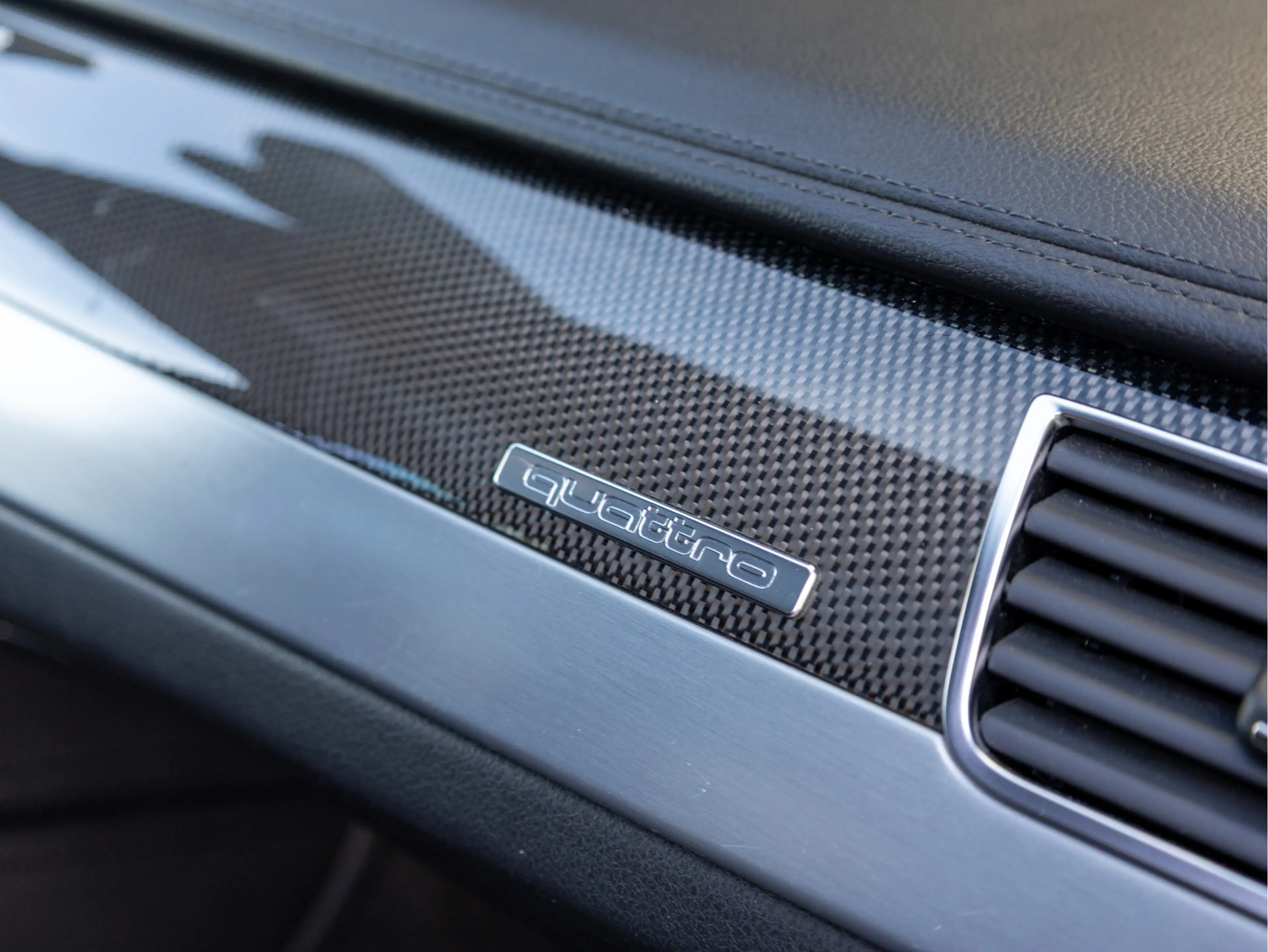Audi S8 4.0 TFSI quattro Pro Line+ *Pano | ACC | Carbon | — photo 40
