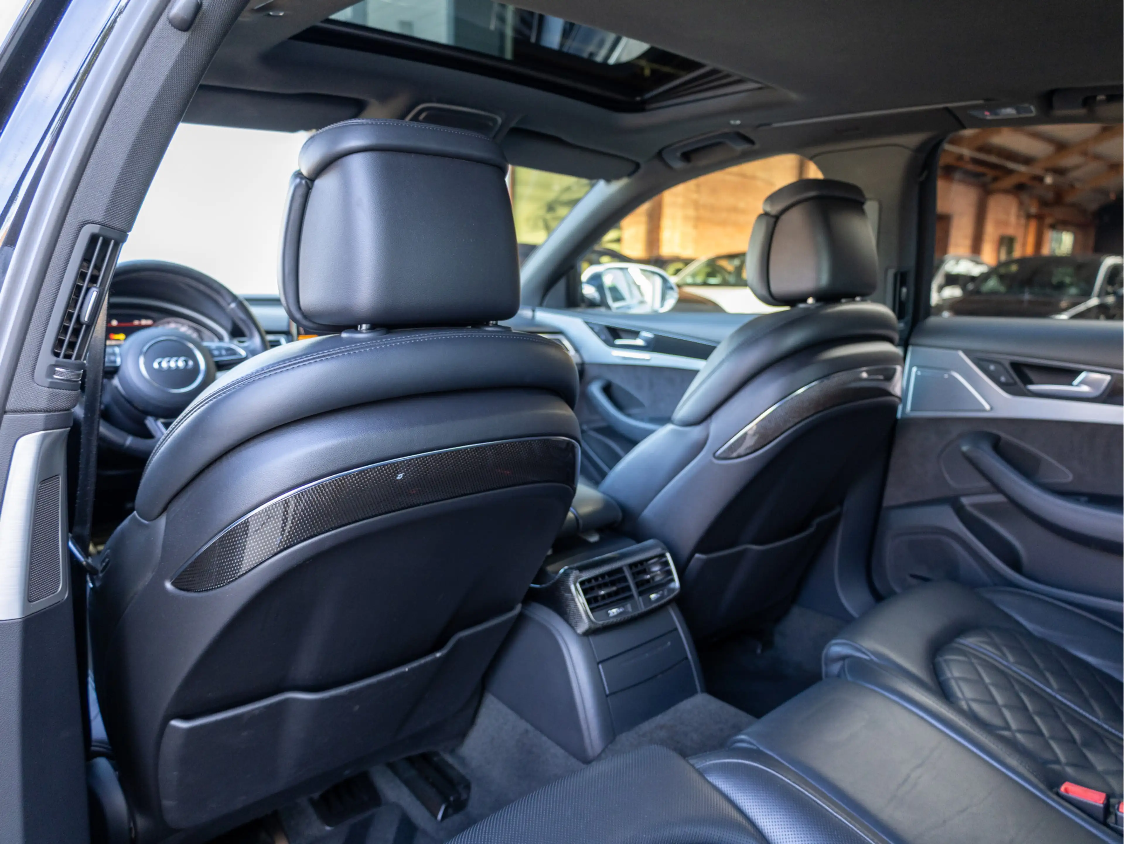 Audi S8 4.0 TFSI quattro Pro Line+ *Pano | ACC | Carbon | — photo 22