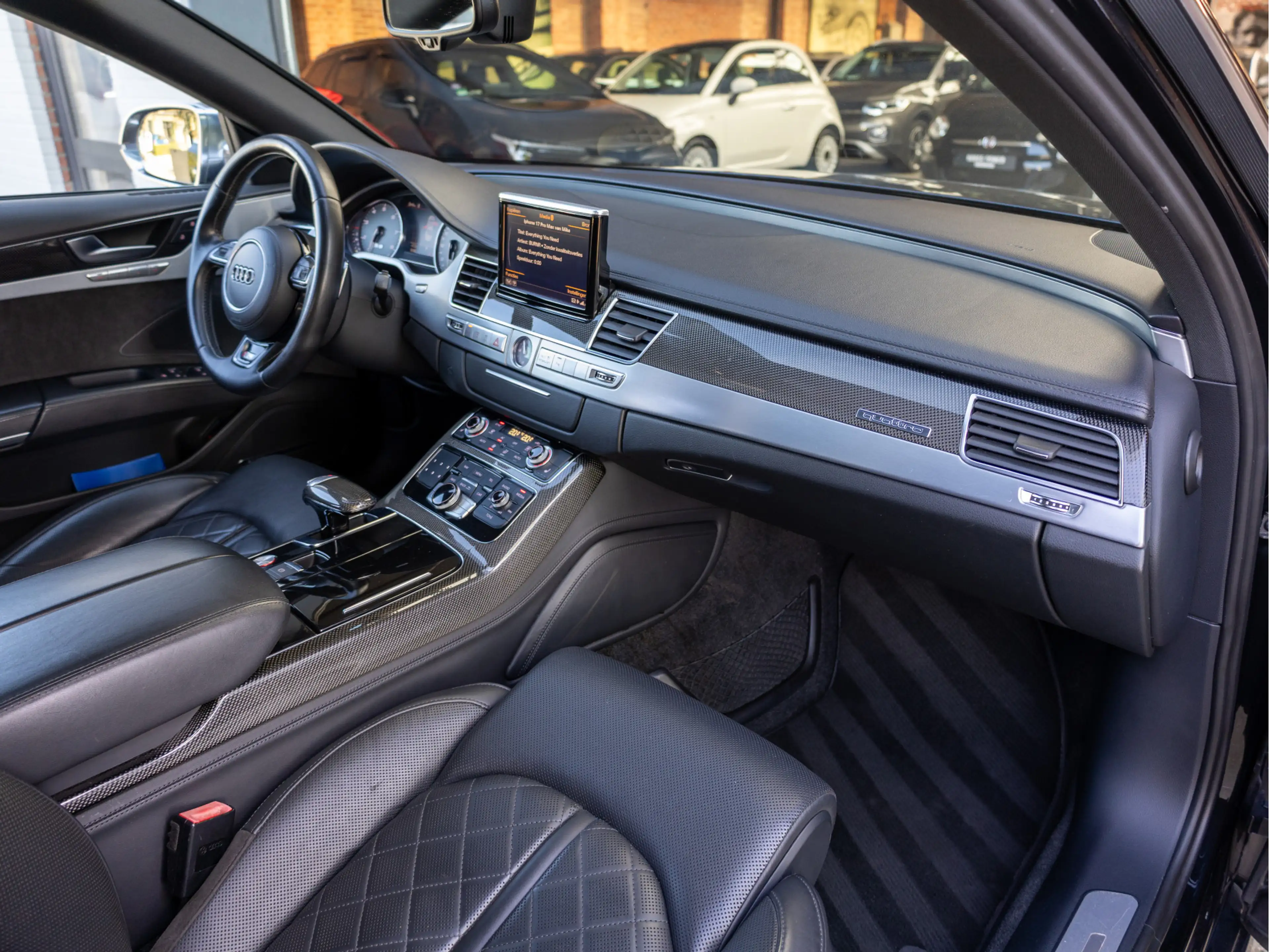 Audi S8 4.0 TFSI quattro Pro Line+ *Pano | ACC | Carbon | — photo 35