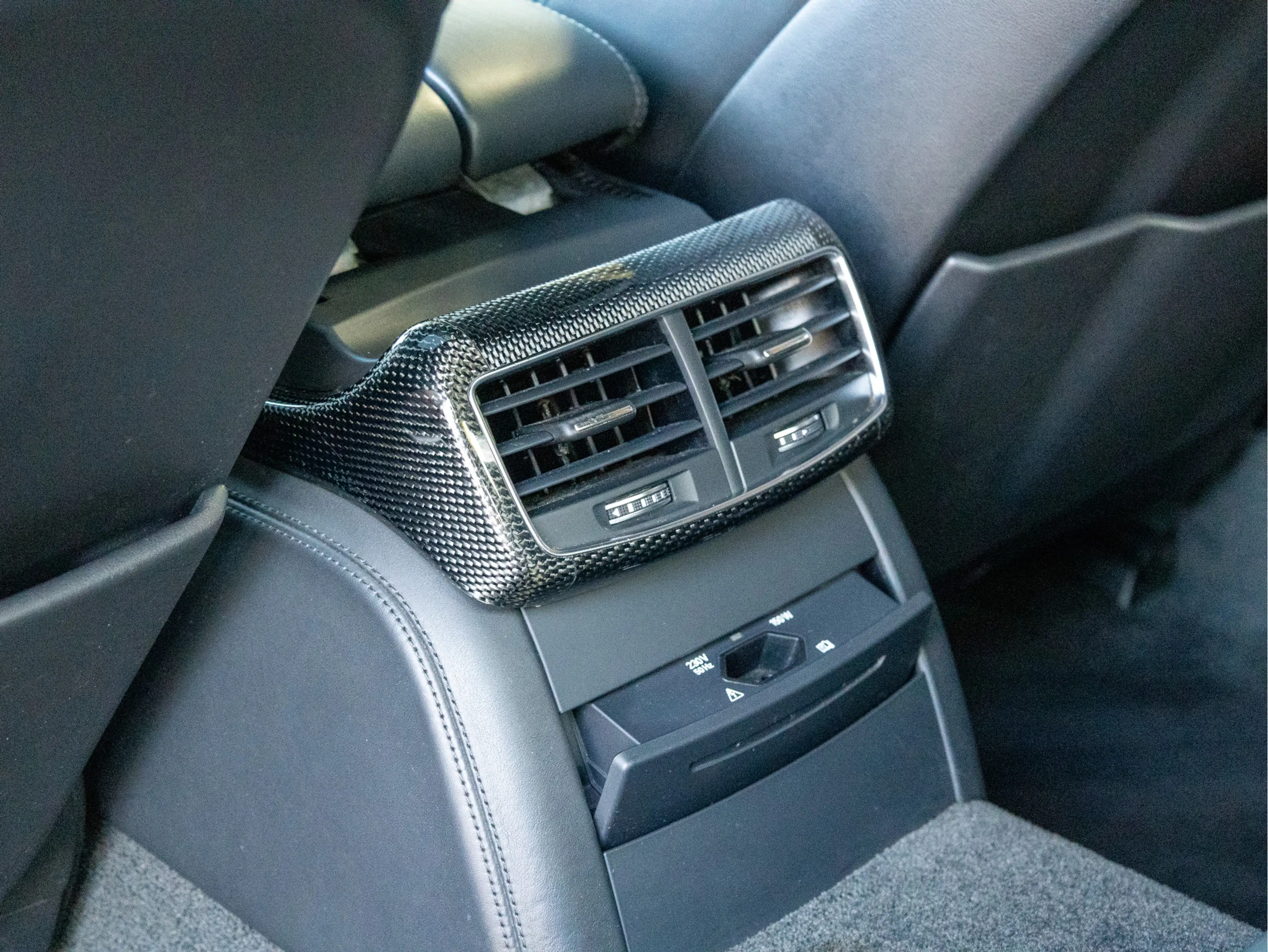 Audi S8 4.0 TFSI quattro Pro Line+ *Pano | ACC | Carbon | — photo 26