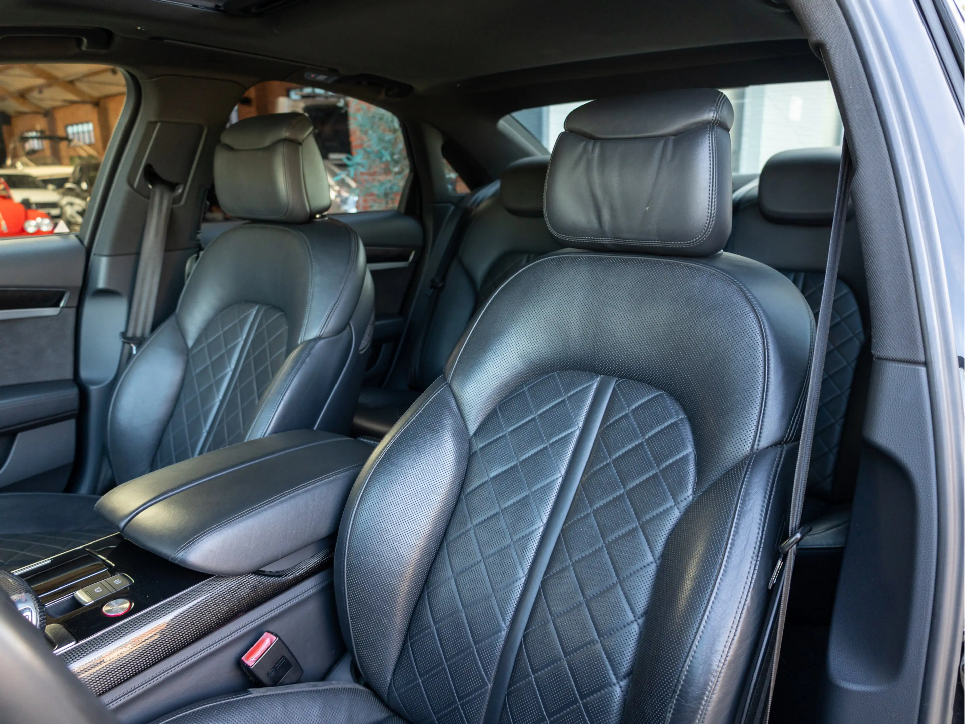 Audi S8 4.0 TFSI quattro Pro Line+ *Pano | ACC | Carbon | — photo 17