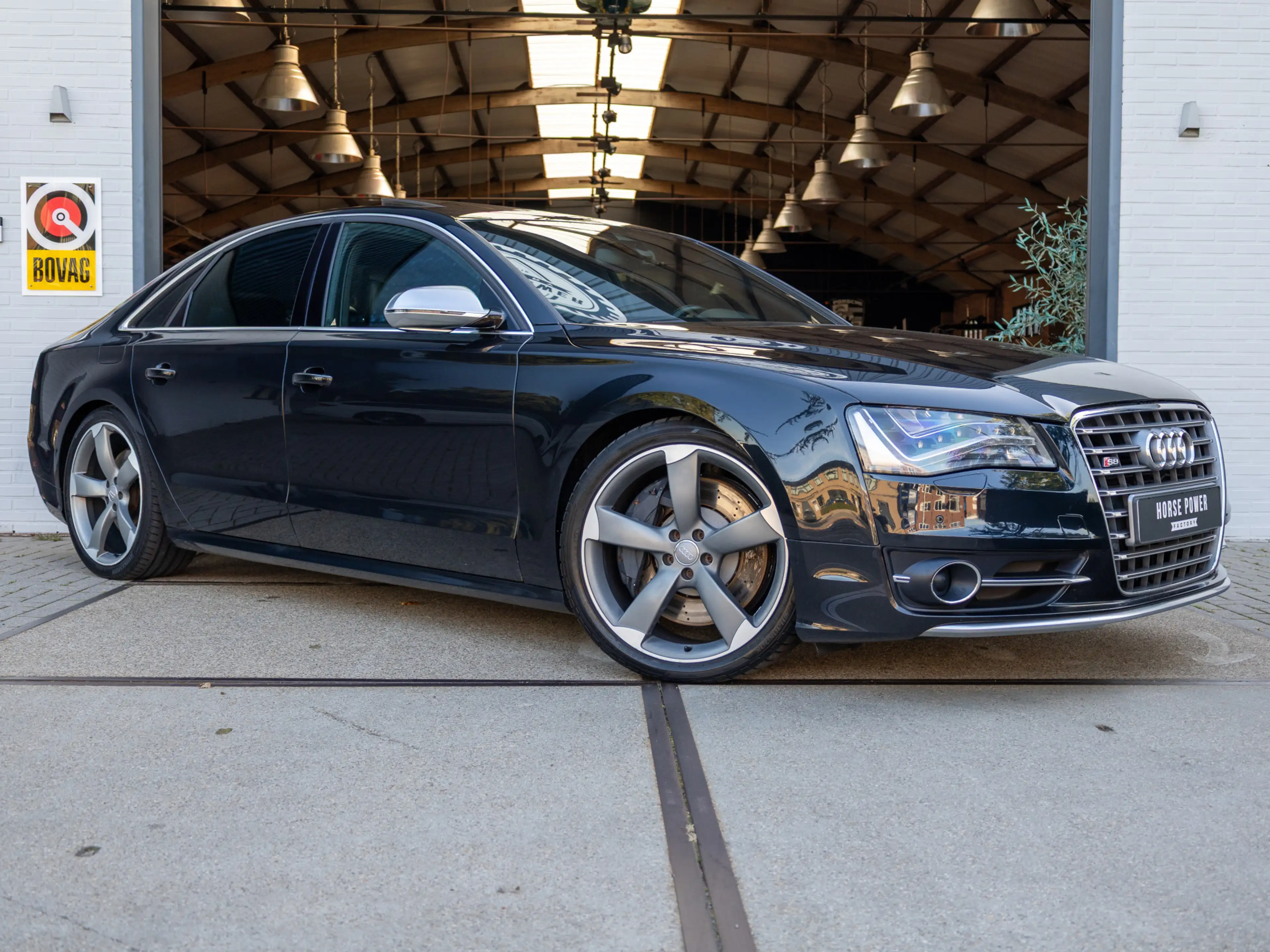 Audi S8 4.0 TFSI quattro Pro Line+ *Pano | ACC | Carbon | — photo 4