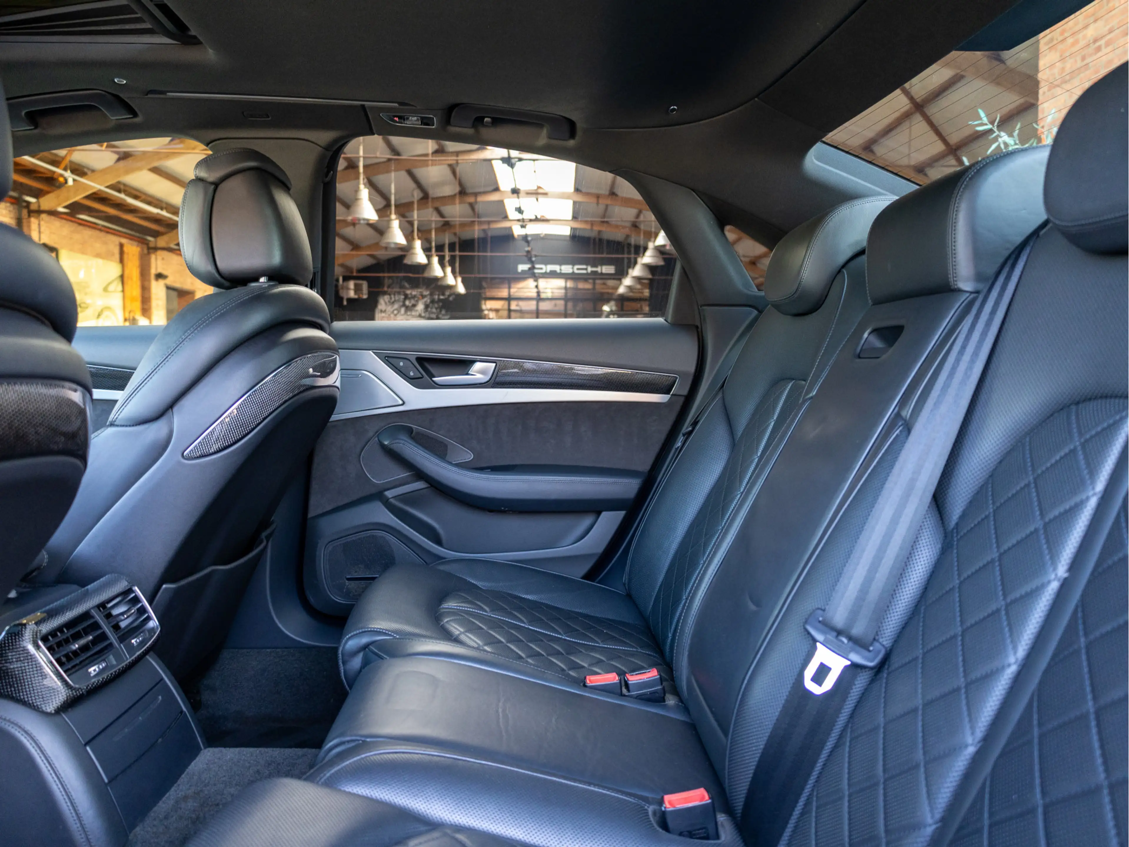 Audi S8 4.0 TFSI quattro Pro Line+ *Pano | ACC | Carbon | — photo 23