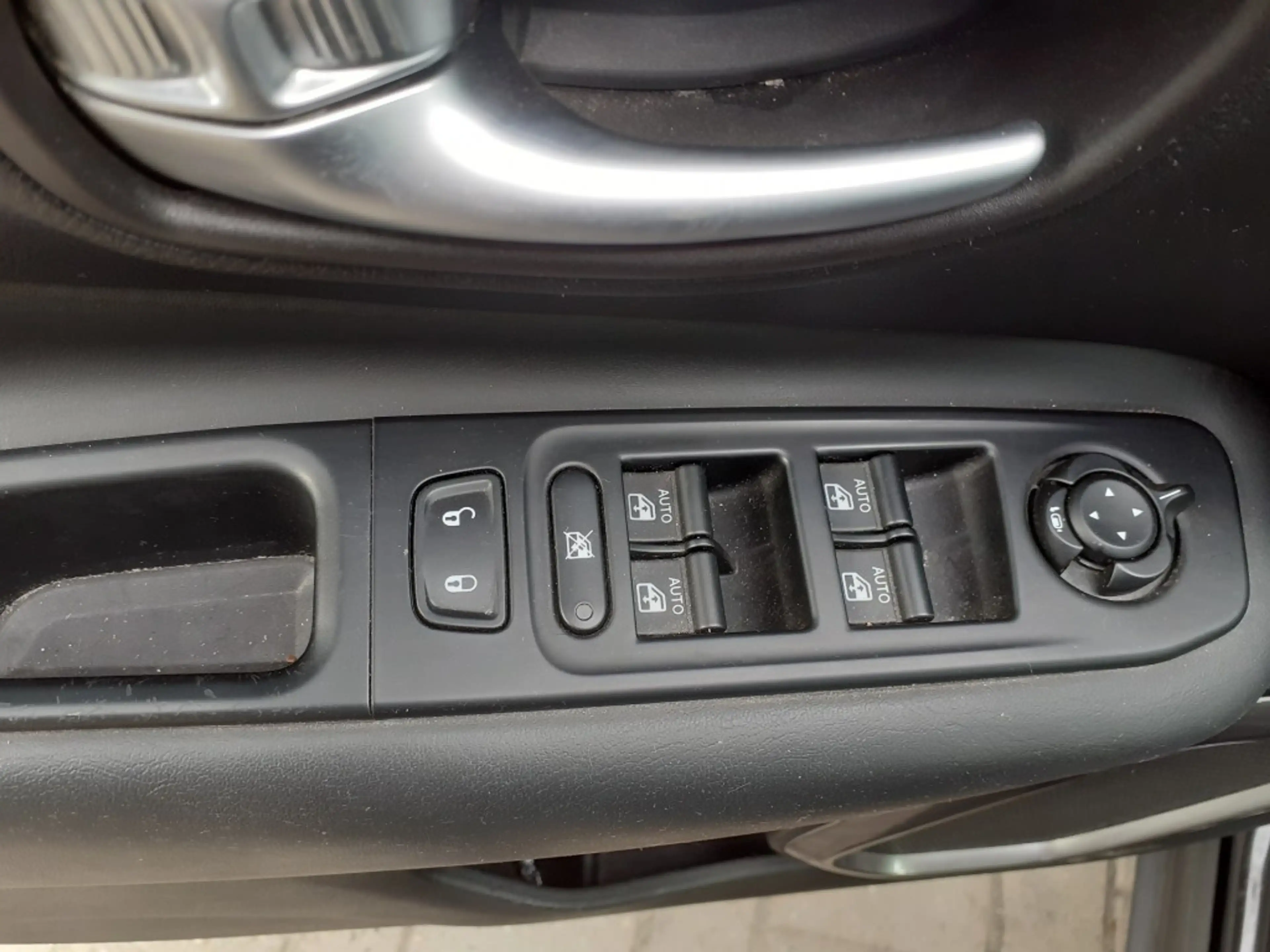Jeep Renegade Limited Edition 1.0 FireFly 88KW 120PK FULLOPTIONS — photo 11