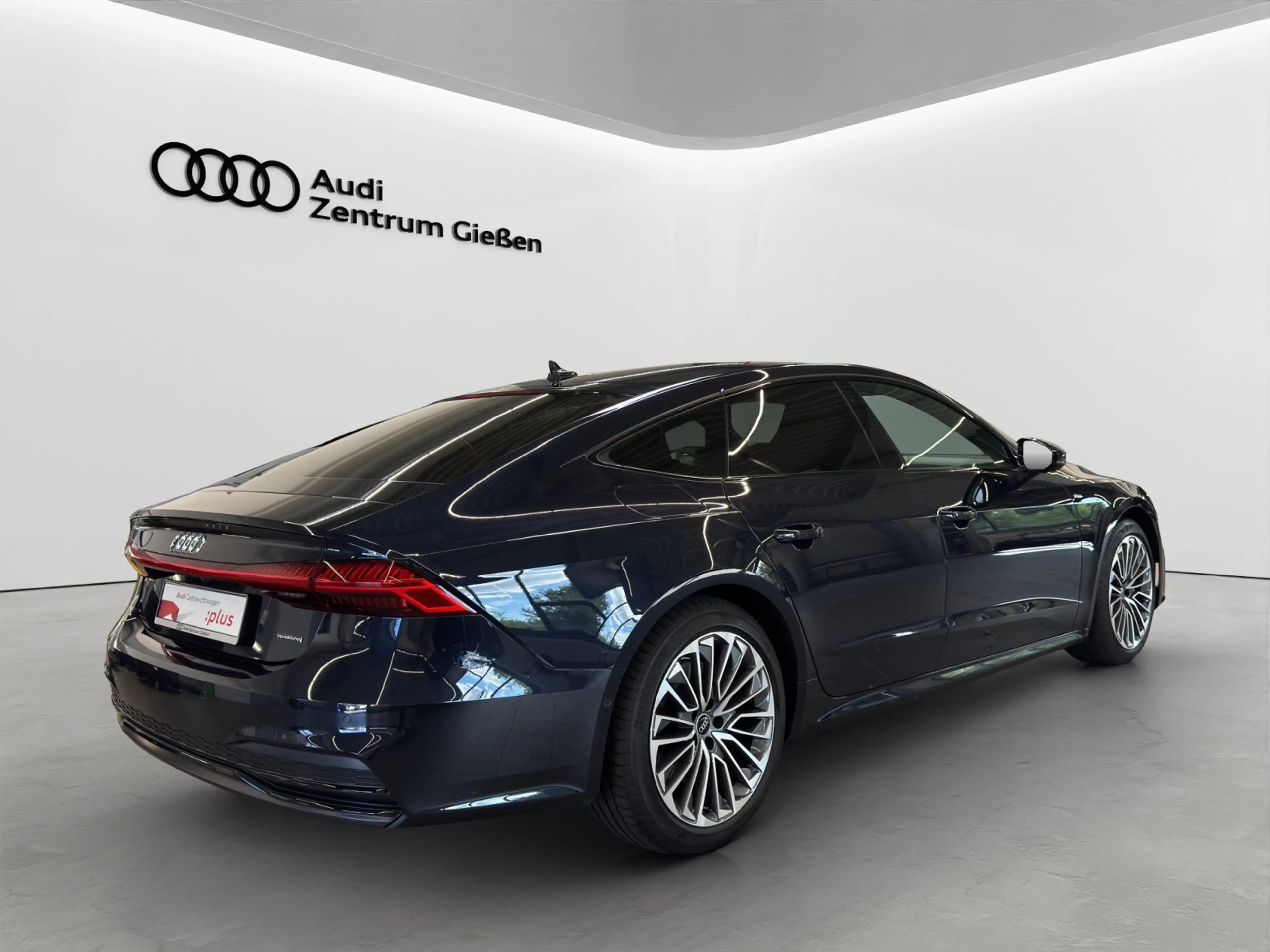 Audi A7 Sportback 55 TFSI e quattro Black AHK B&O HuD P... — photo 7