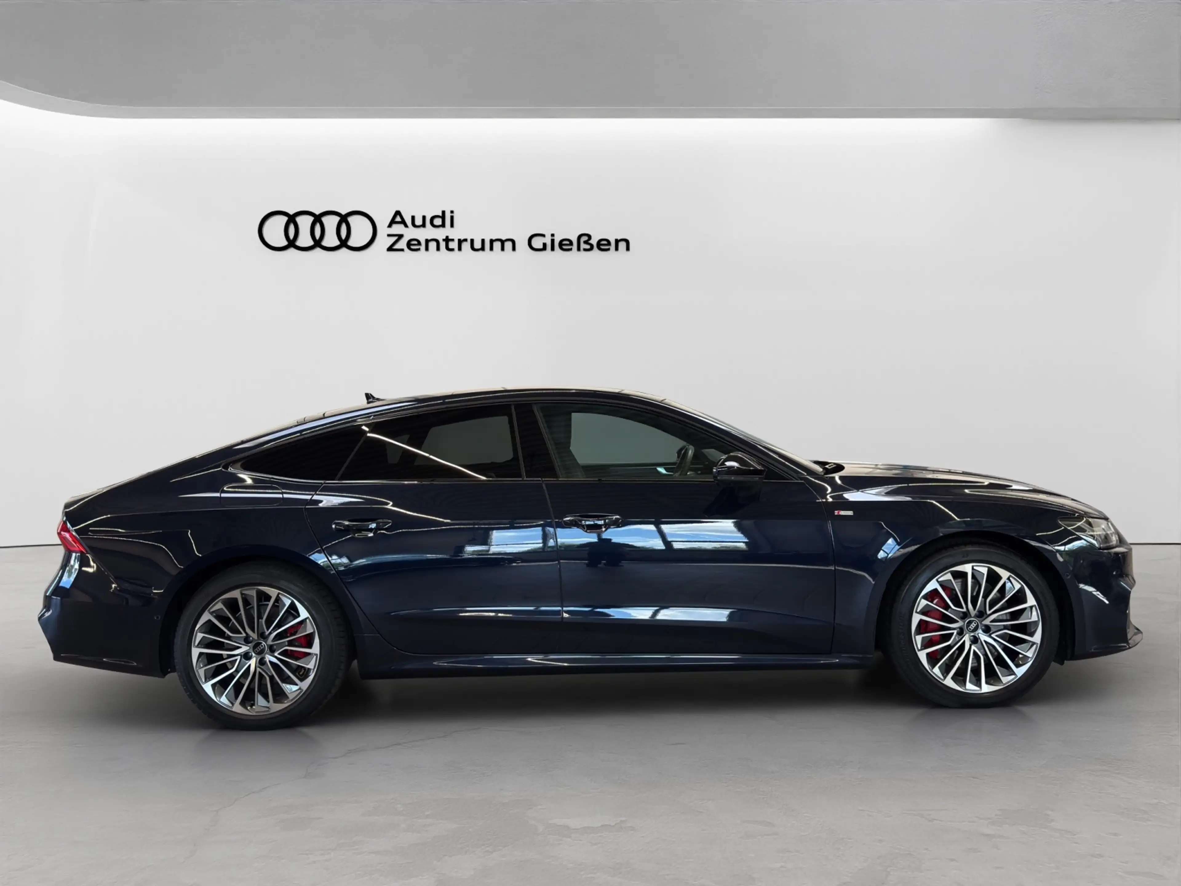 Audi A7 Sportback 55 TFSI e quattro Black AHK B&O HuD P... — photo 8