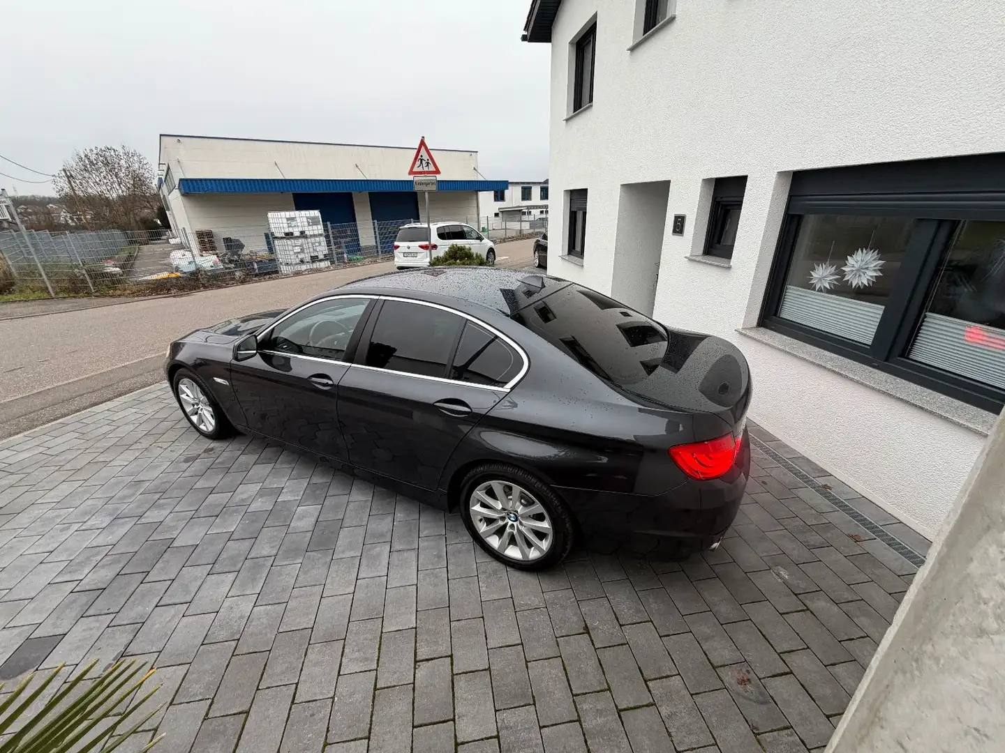 BMW 523 i Lim Schalter Grau - 2
