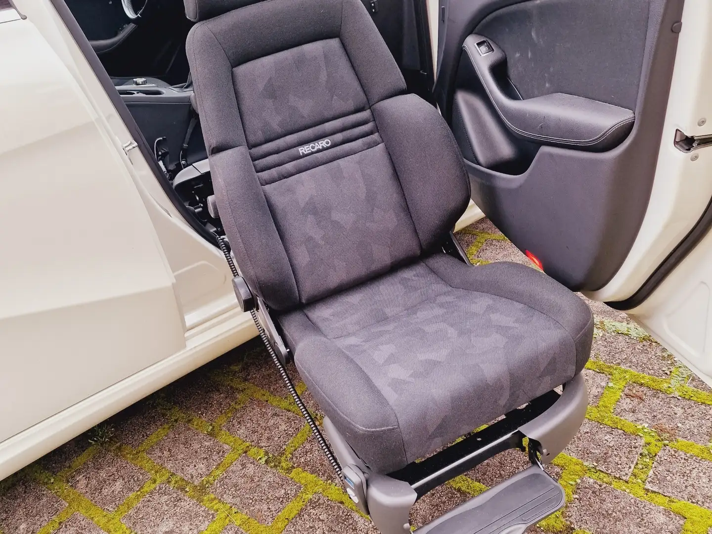 Mercedes-Benz 180 B-Klasse 180 Weiß - 1