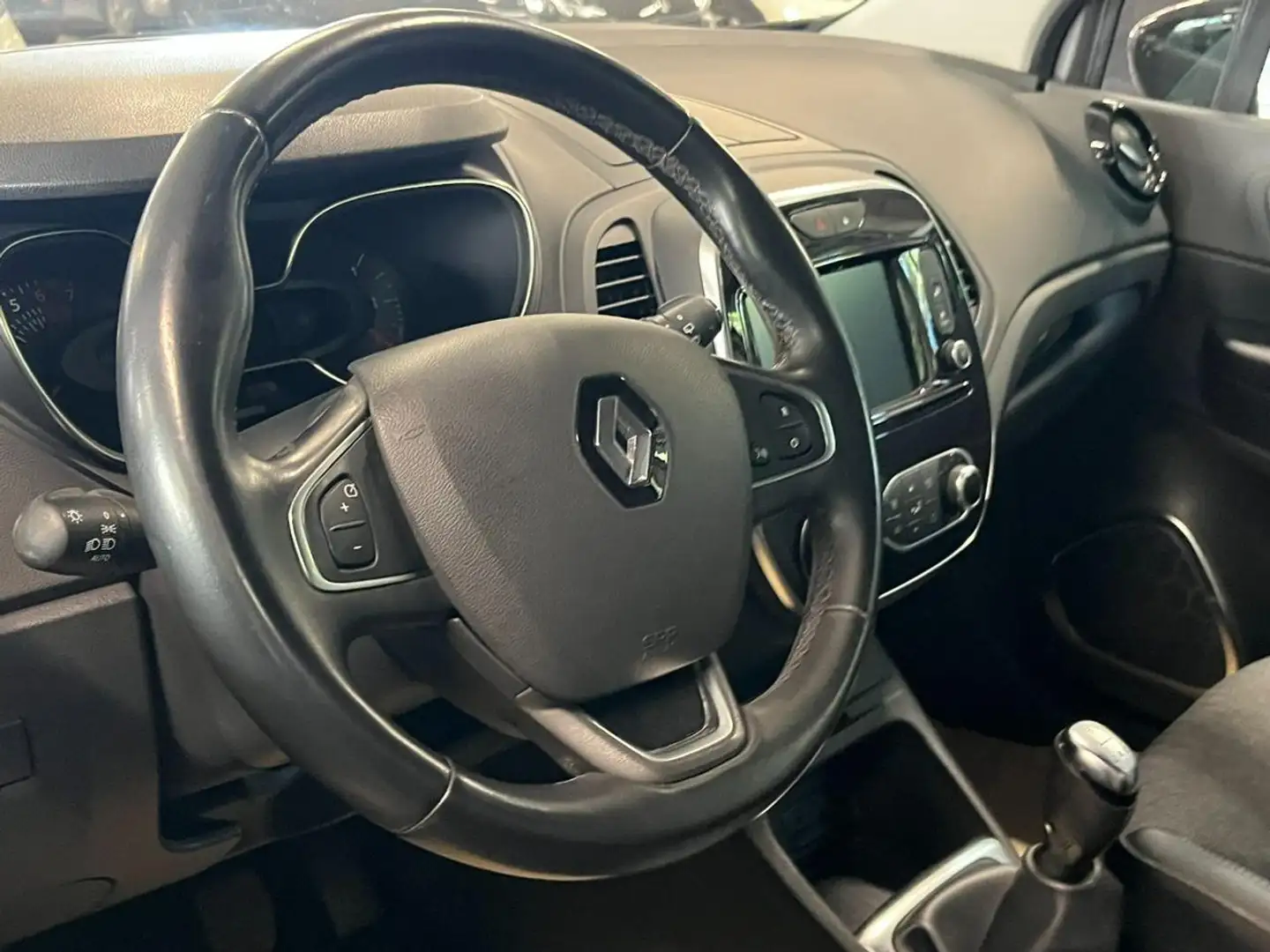 Renault Captur TCe 12V 90 CV Sport Edition Benzina Gris - 2