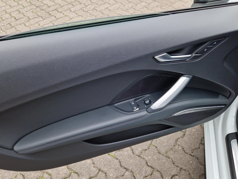 Audi TT Roadster 45 2.0 TFSI quattro S-tronic S-line *MATR — photo 12