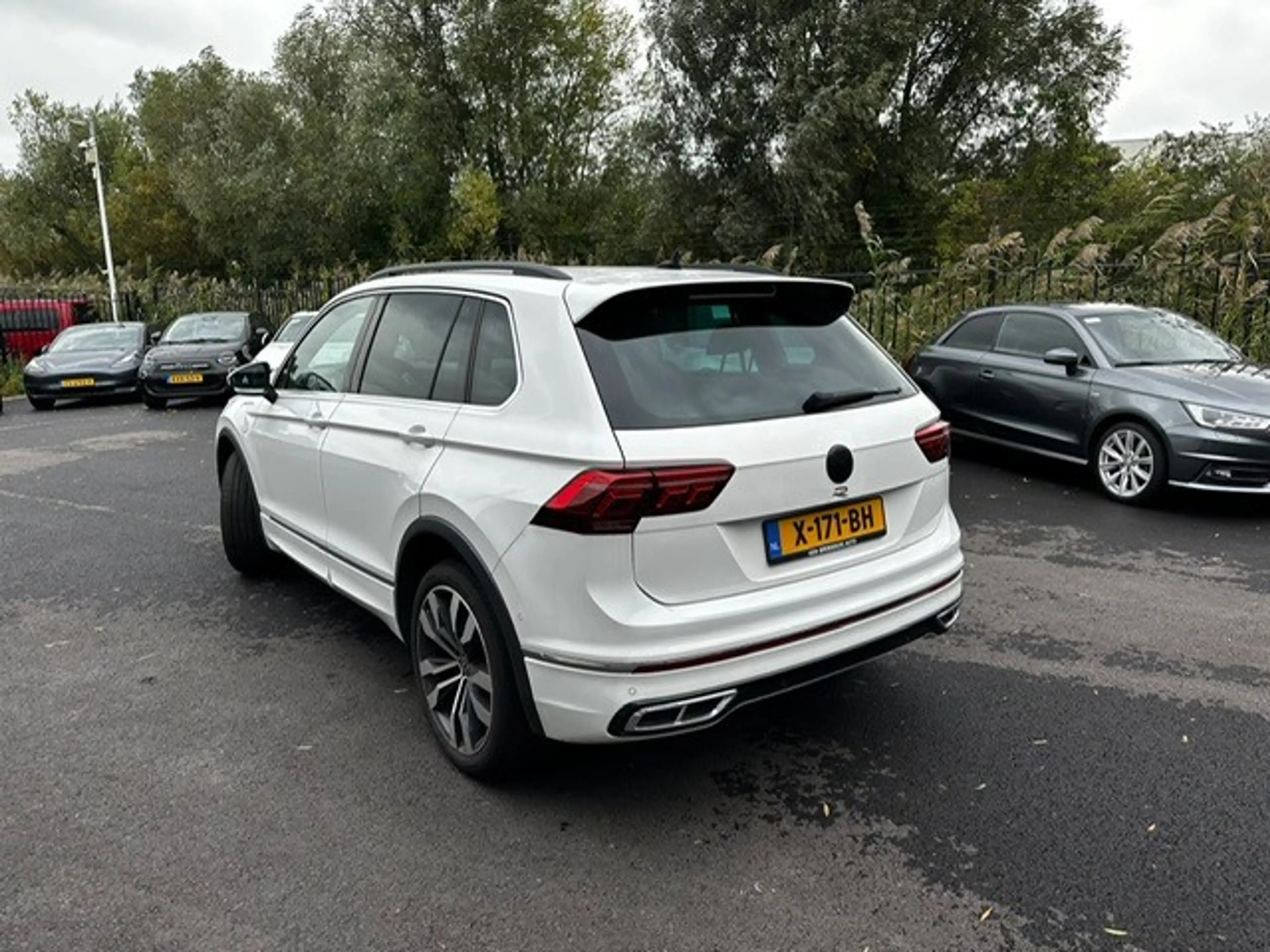Volkswagen Tiguan 1.4 TSI eHybrid R-Line Business+ l 20" Suzuka l IQ — photo 4