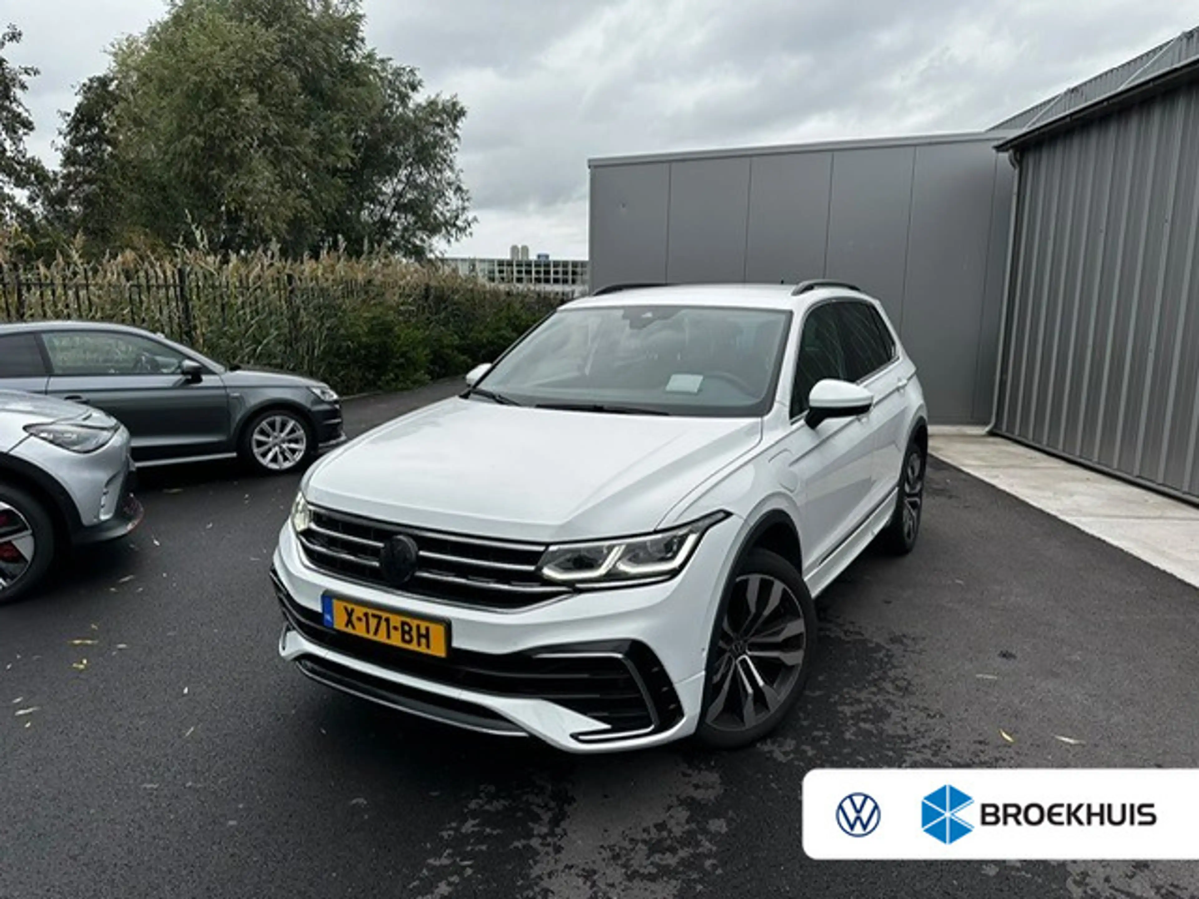 Volkswagen Tiguan 1.4 TSI eHybrid R-Line Business+ l 20" Suzuka l IQ