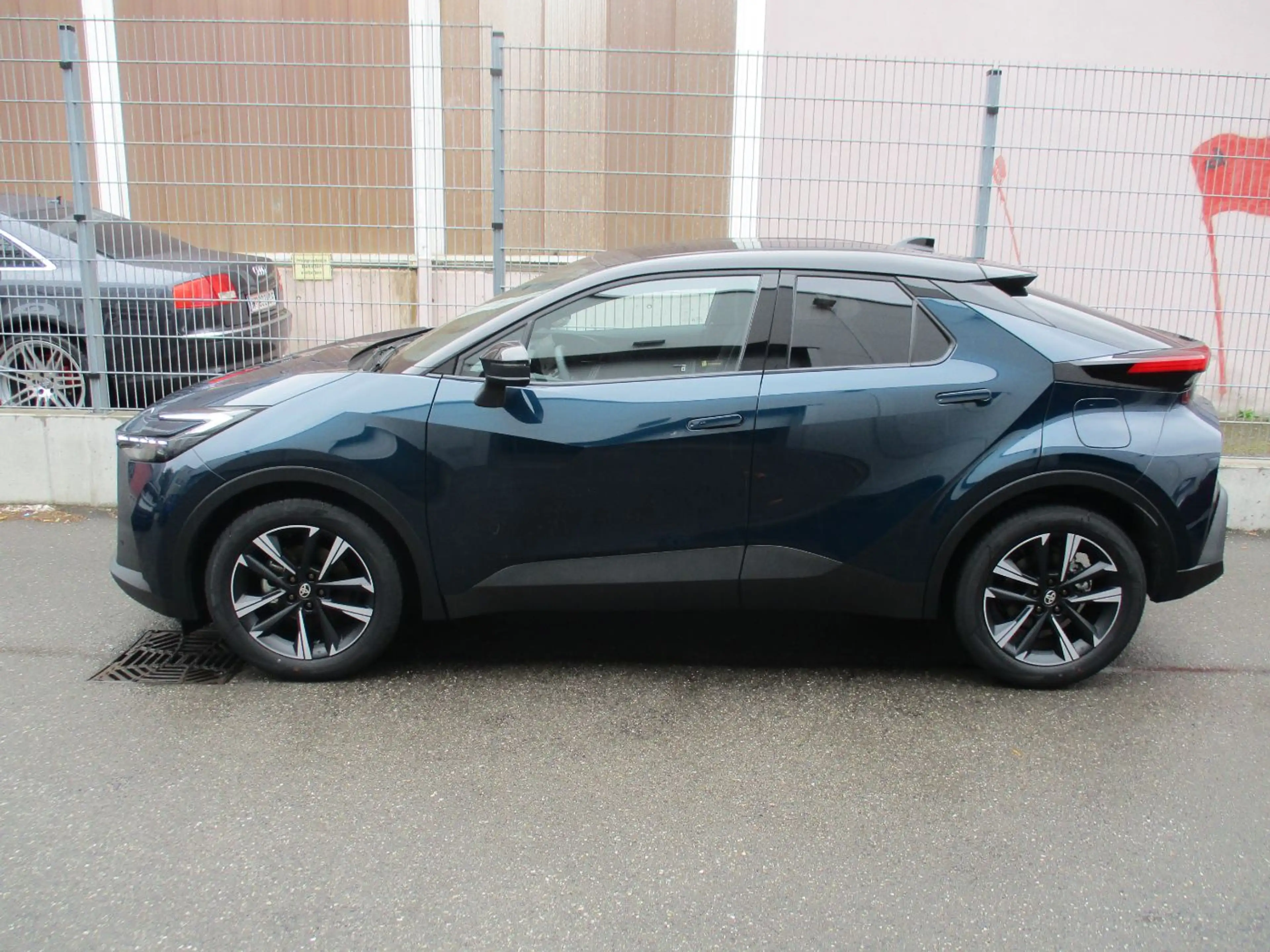 Toyota C-HR 1.8 FWD Teamplayer ACC+Navi+SHZ+2xKlima — photo 4