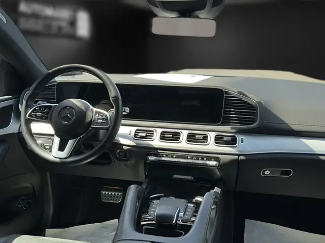 Mercedes-Benz GLE view 15
