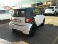 smart forTwo Fortwo1.0 AUTOM.71cv twinamic Bianco - thumbnail 4