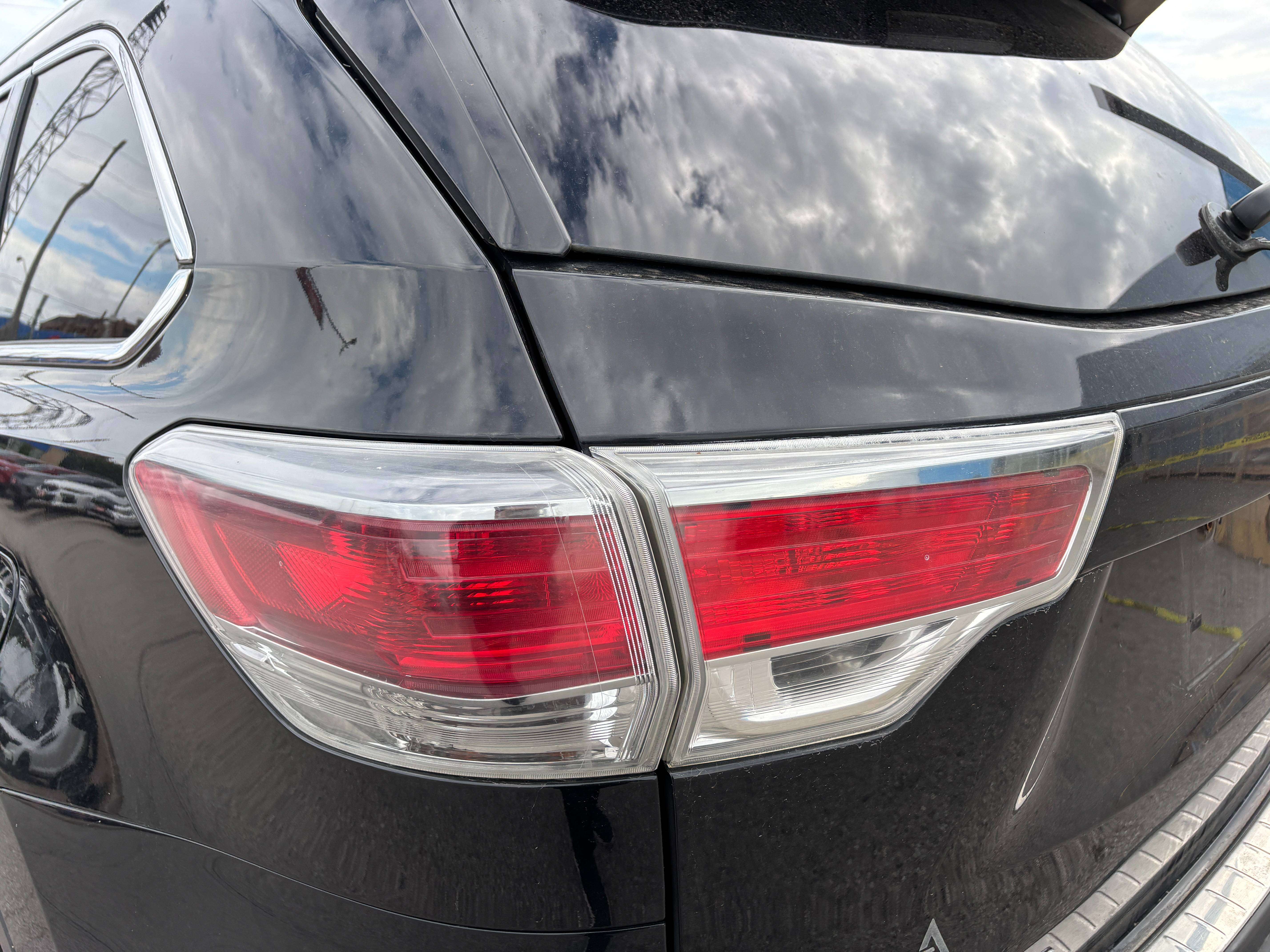 used 2015 Toyota Highlander car, priced at $18,995