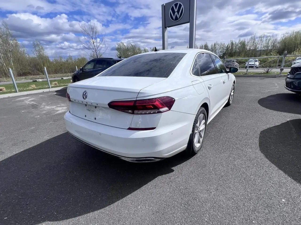Volkswagen Passat снимка Volkswagen Passat