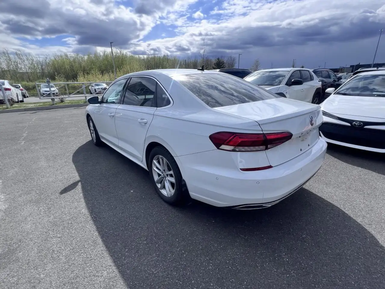 Volkswagen Passat снимка Volkswagen Passat