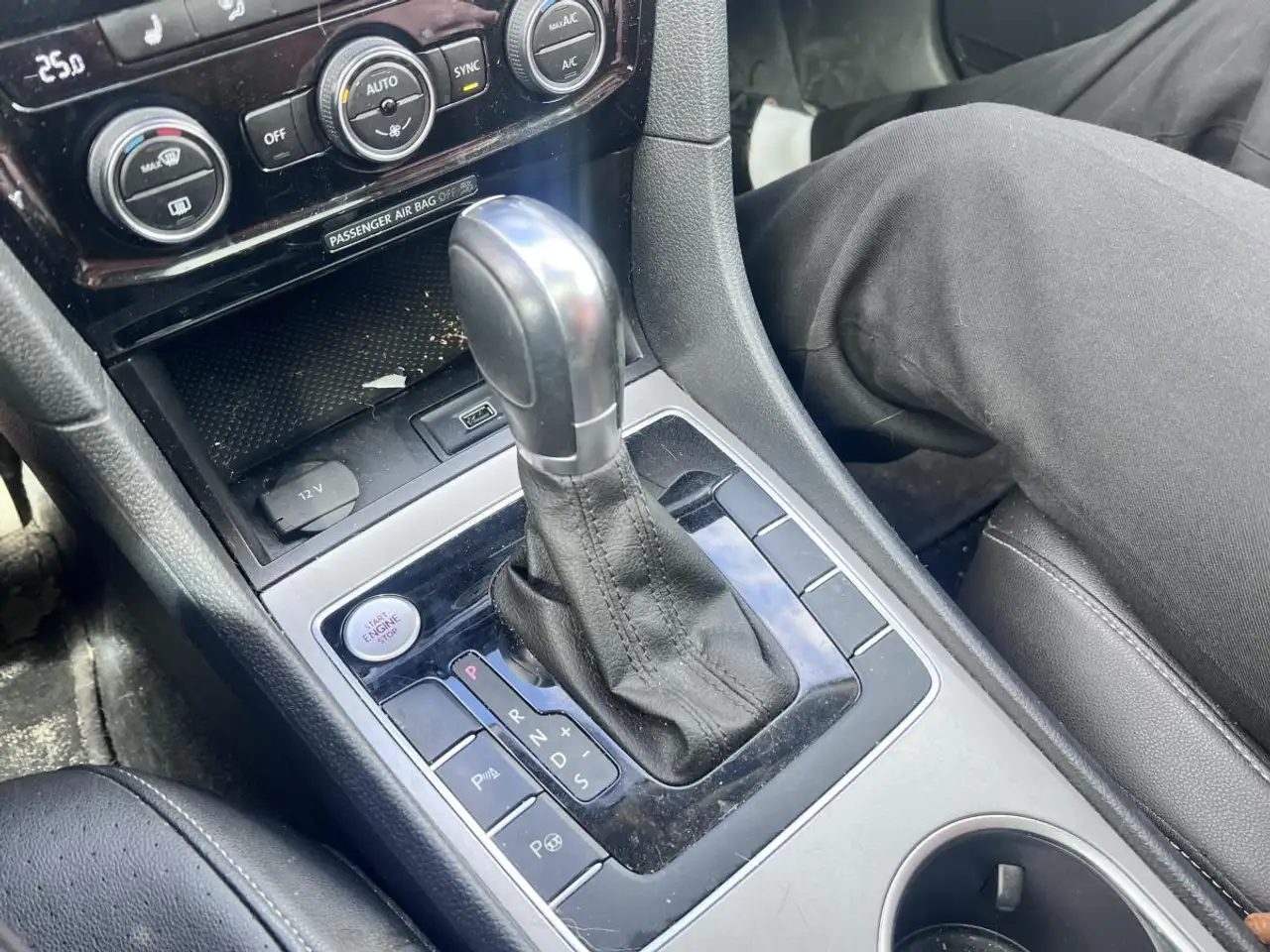 Volkswagen Passat снимка Volkswagen Passat