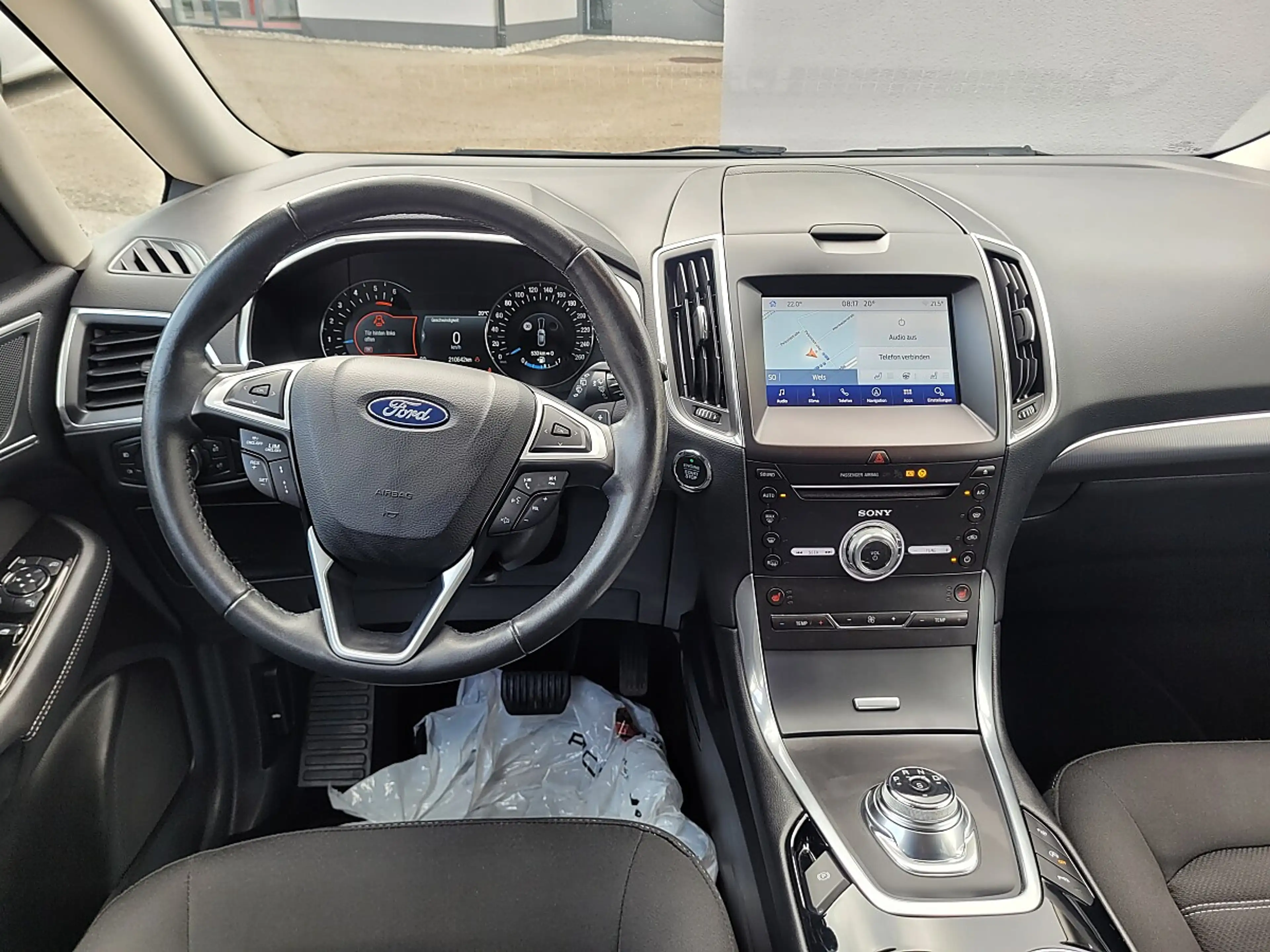 Ford Galaxy 2,0 EcoBlue SCR AWD Titanium Aut. — photo 11