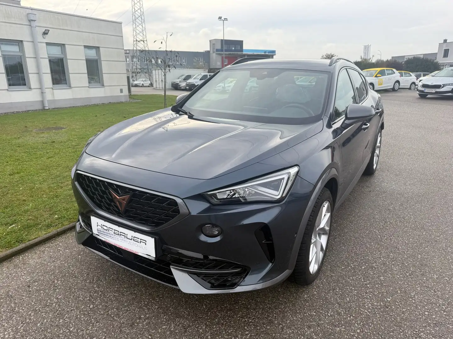 CUPRA Formentor Basis e-Hybrid Grau - 1