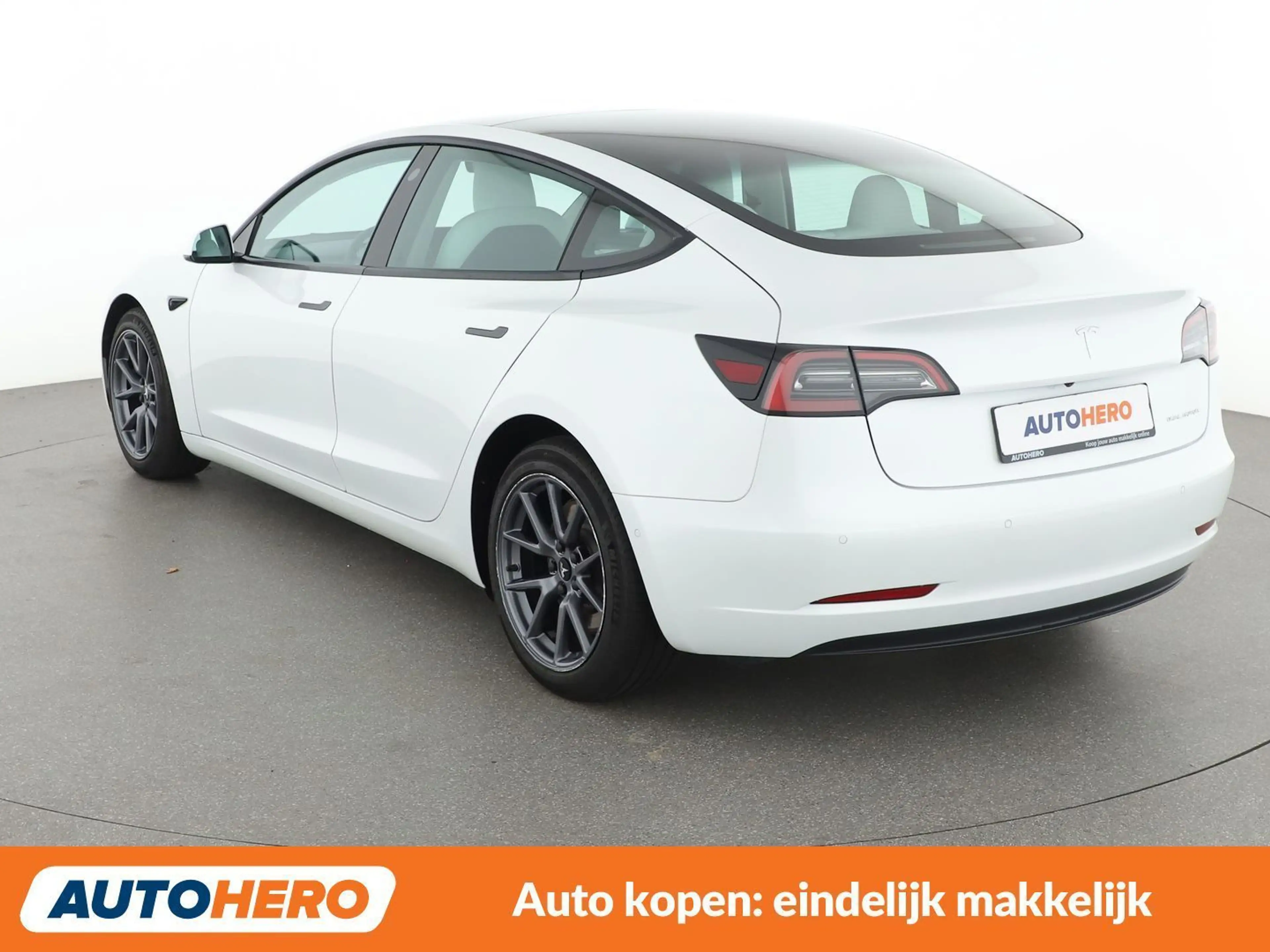 Tesla Model 3 Long Range Dual AWD AWD — photo 4