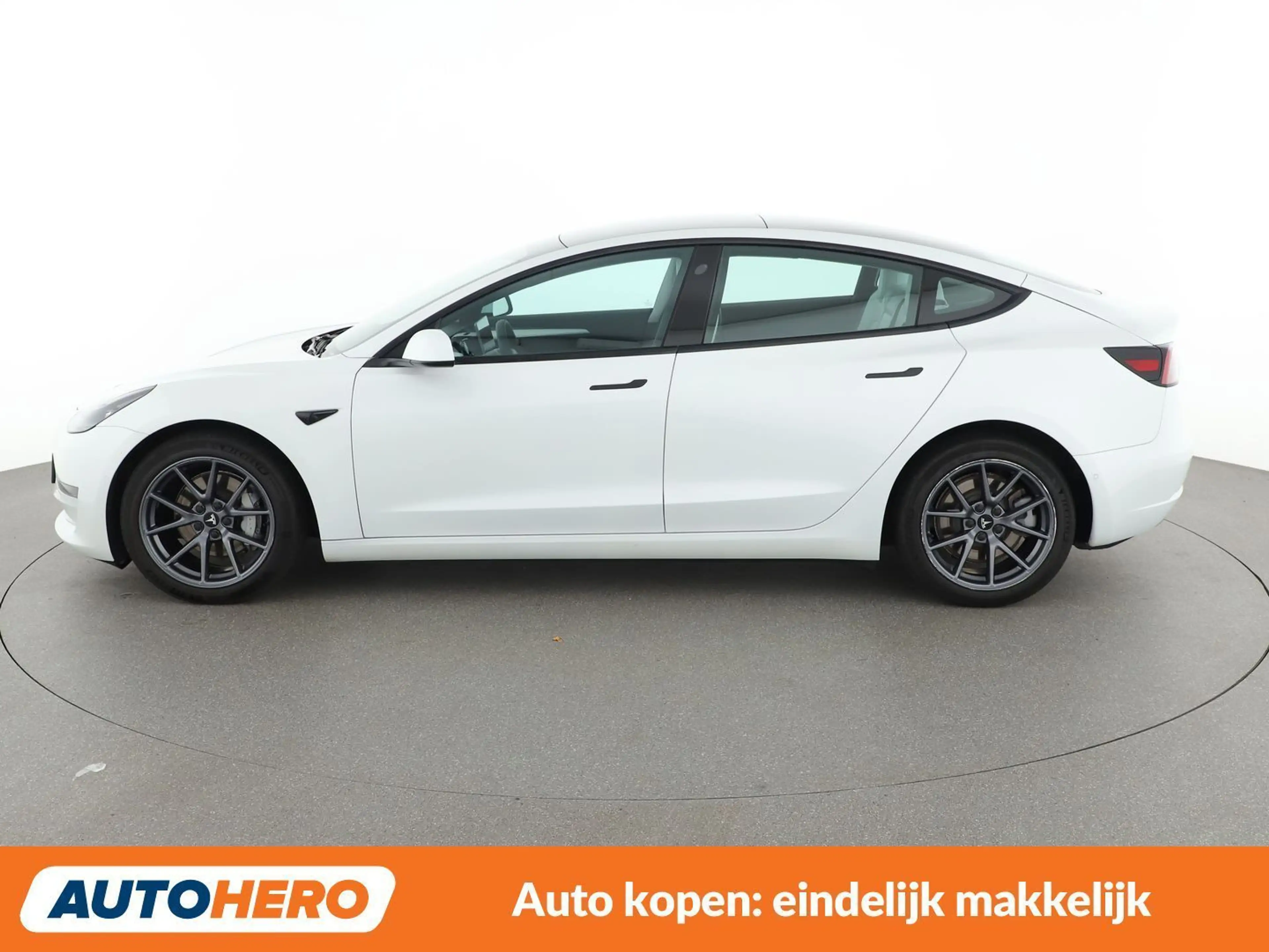 Tesla Model 3 Long Range Dual AWD AWD — photo 3
