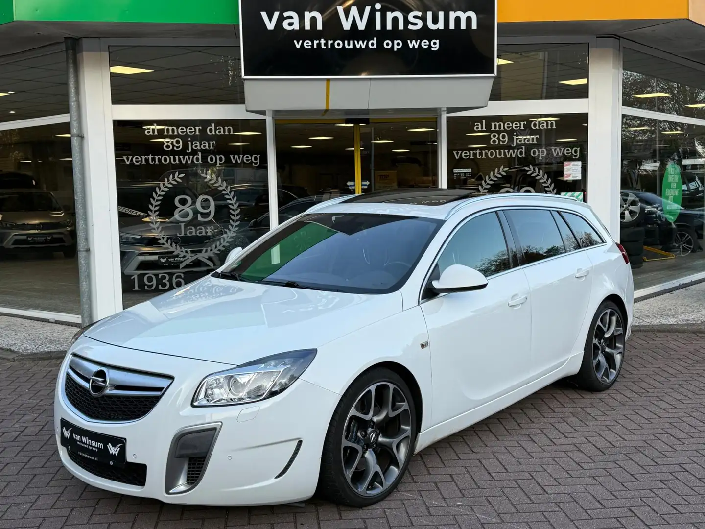 Opel Insignia Sports Tourer 2.8 T OPC 4x4 Wit - 2