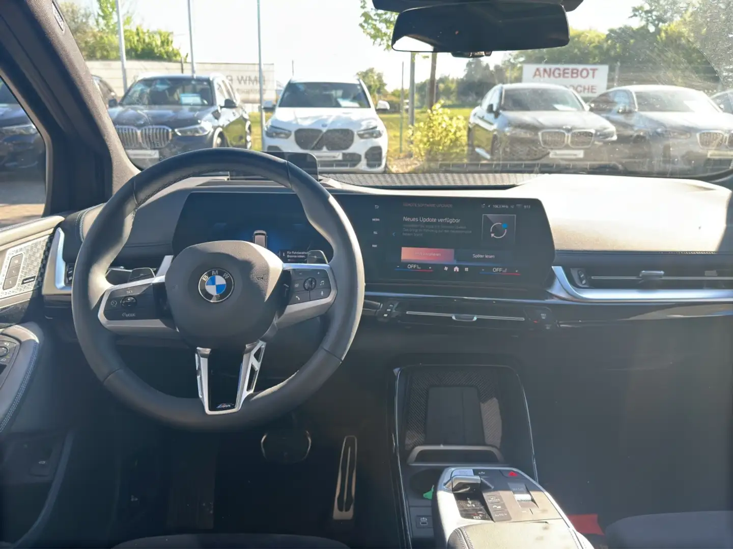 BMW 223 i xDrive Active Tourer M Sport AHK Pano 360° Wit - 2