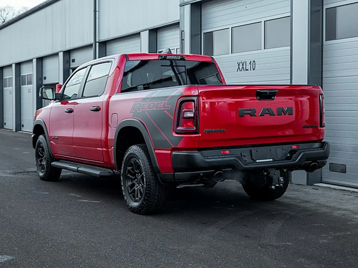 Dodge RAM RAM 1500 Rebel 3,0 L Hurricane R6 AT 4x4 2025 |... Rot - 2