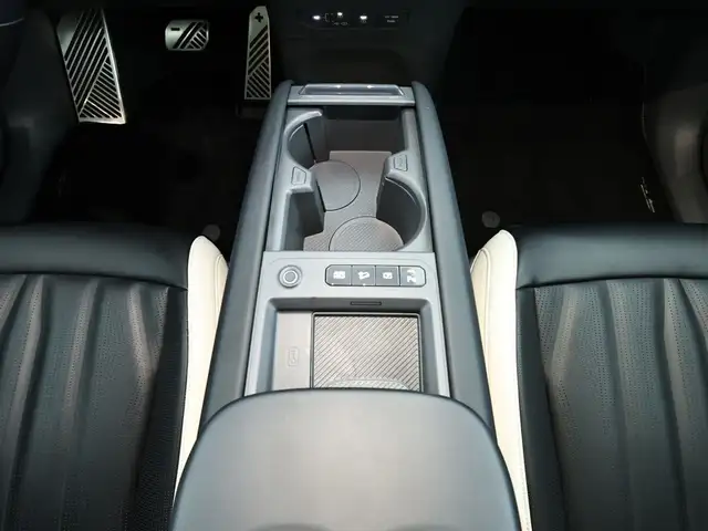 Kia Ev9 view 13