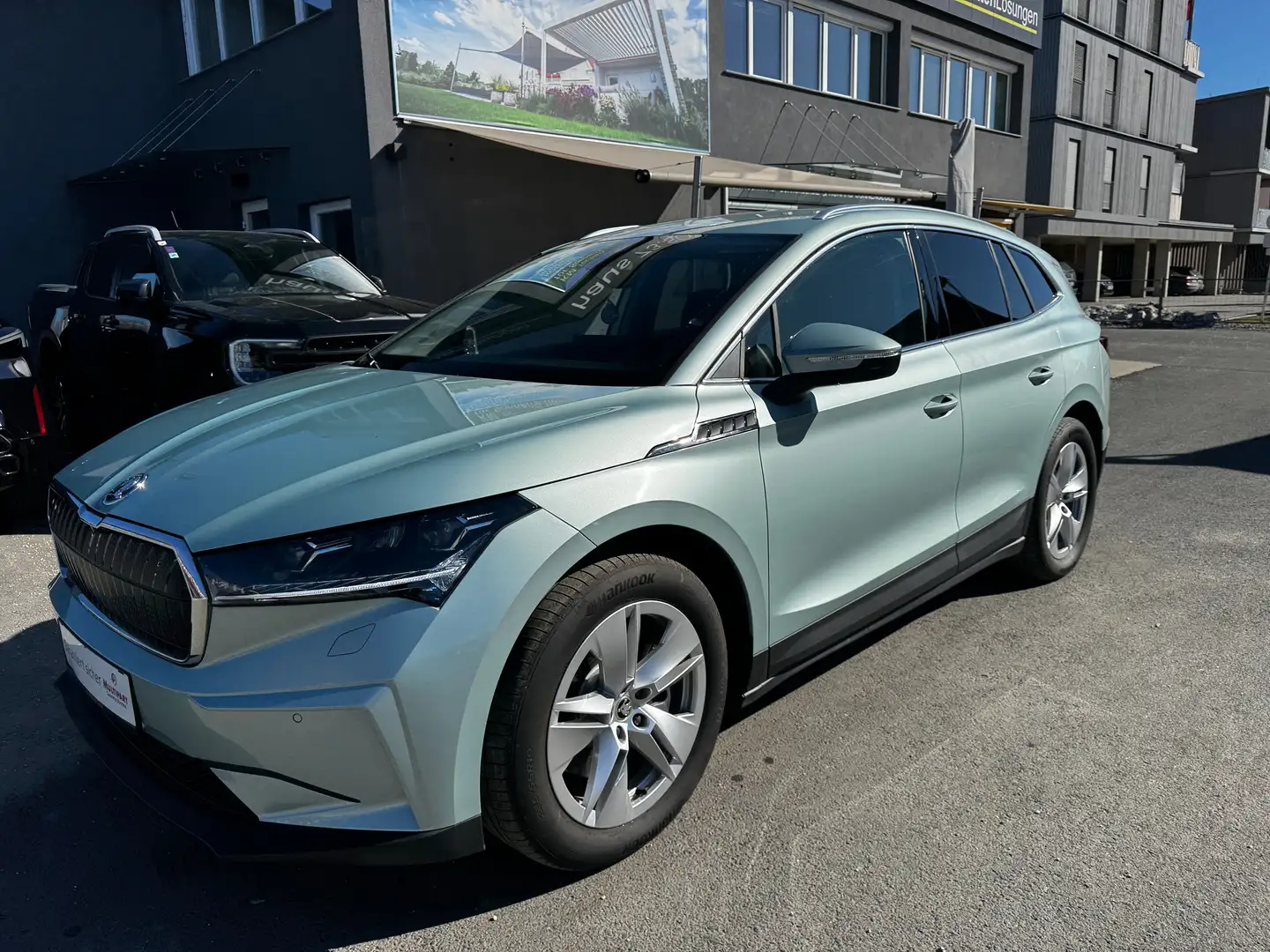 Skoda Enyaq Enyaq iV 85x 82kWh *Wärmepumpe; AHK; Matrix uvm Silber - 1