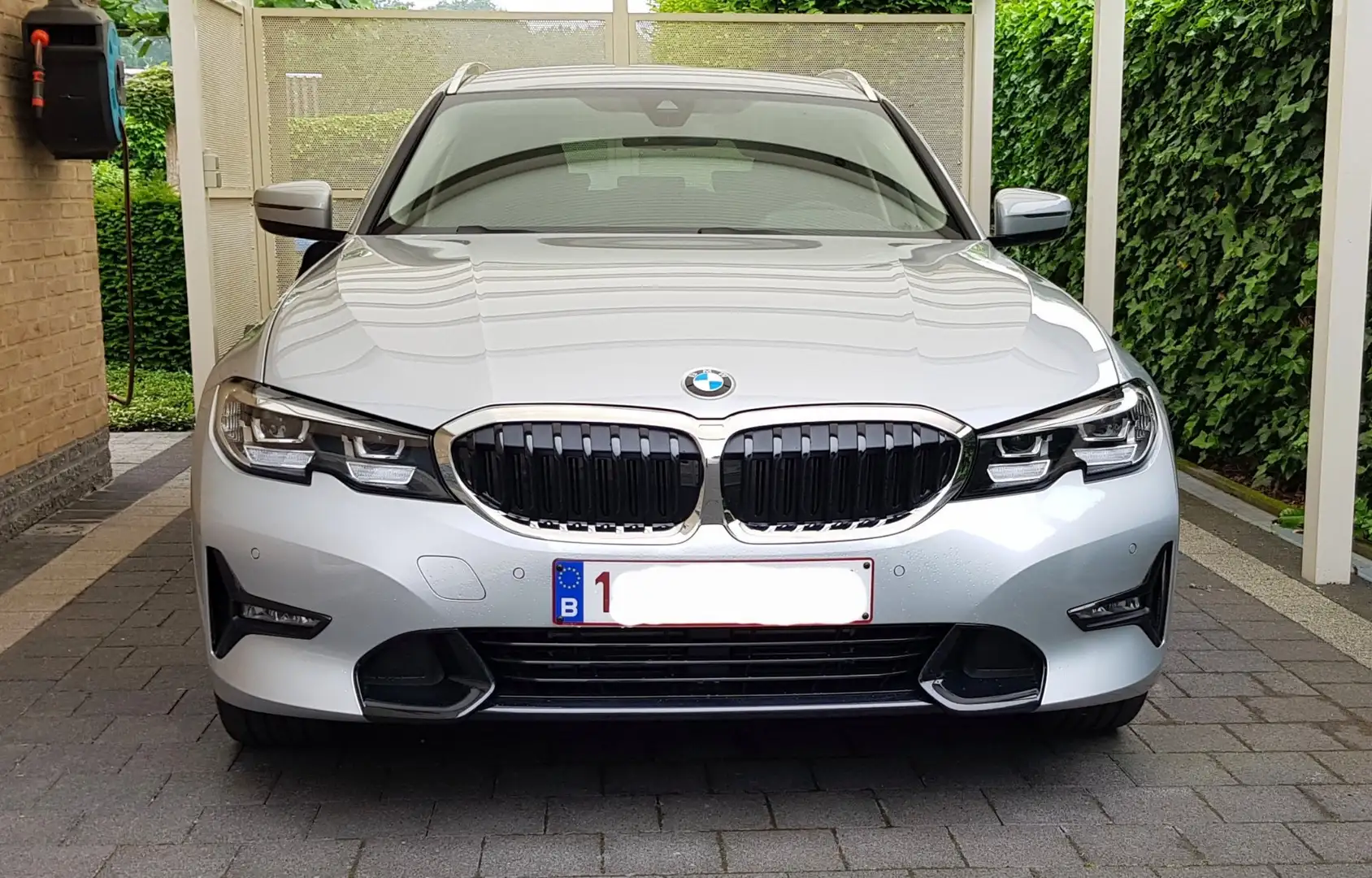 BMW 318 318i Touring - 1