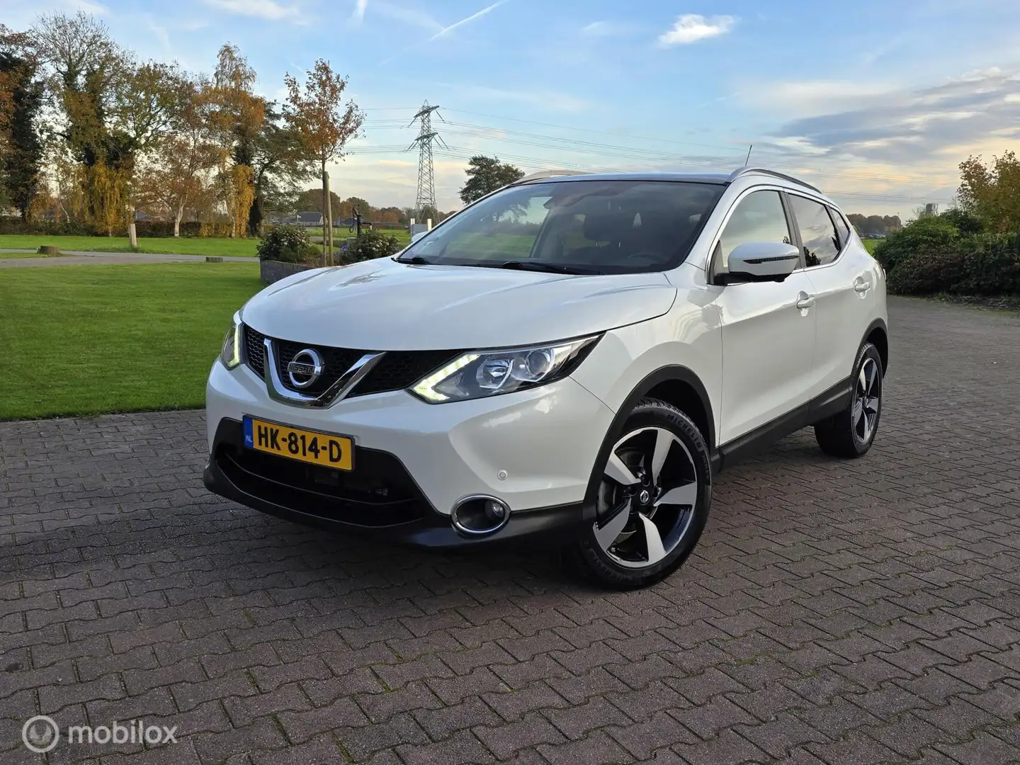 Nissan Qashqai 1.2 Connect Edition/PANODAK/CAMERA/NAVI Weiß - 1