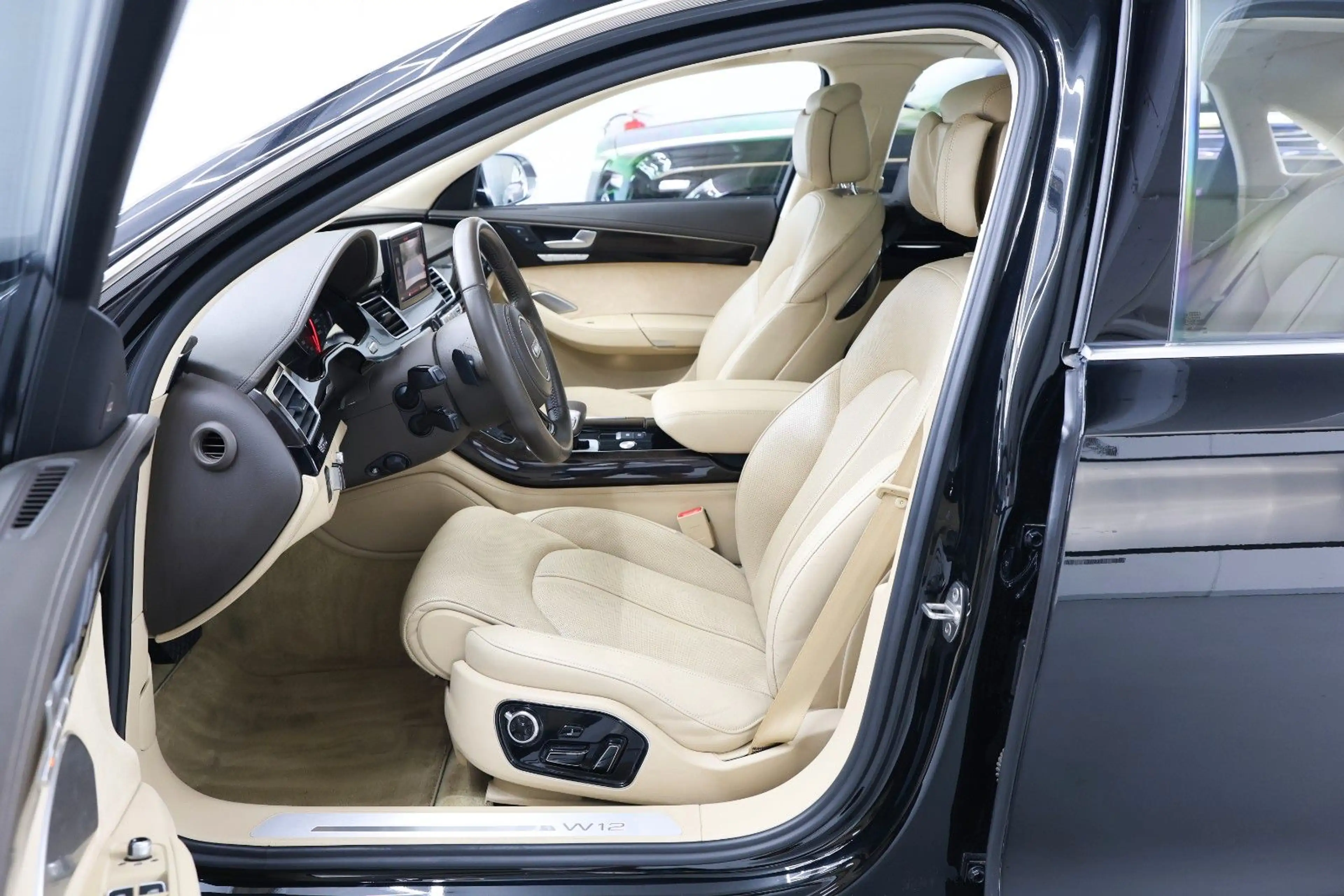 Audi A8 6.3 FSI W12 L B&O Keramik Voll — photo 13