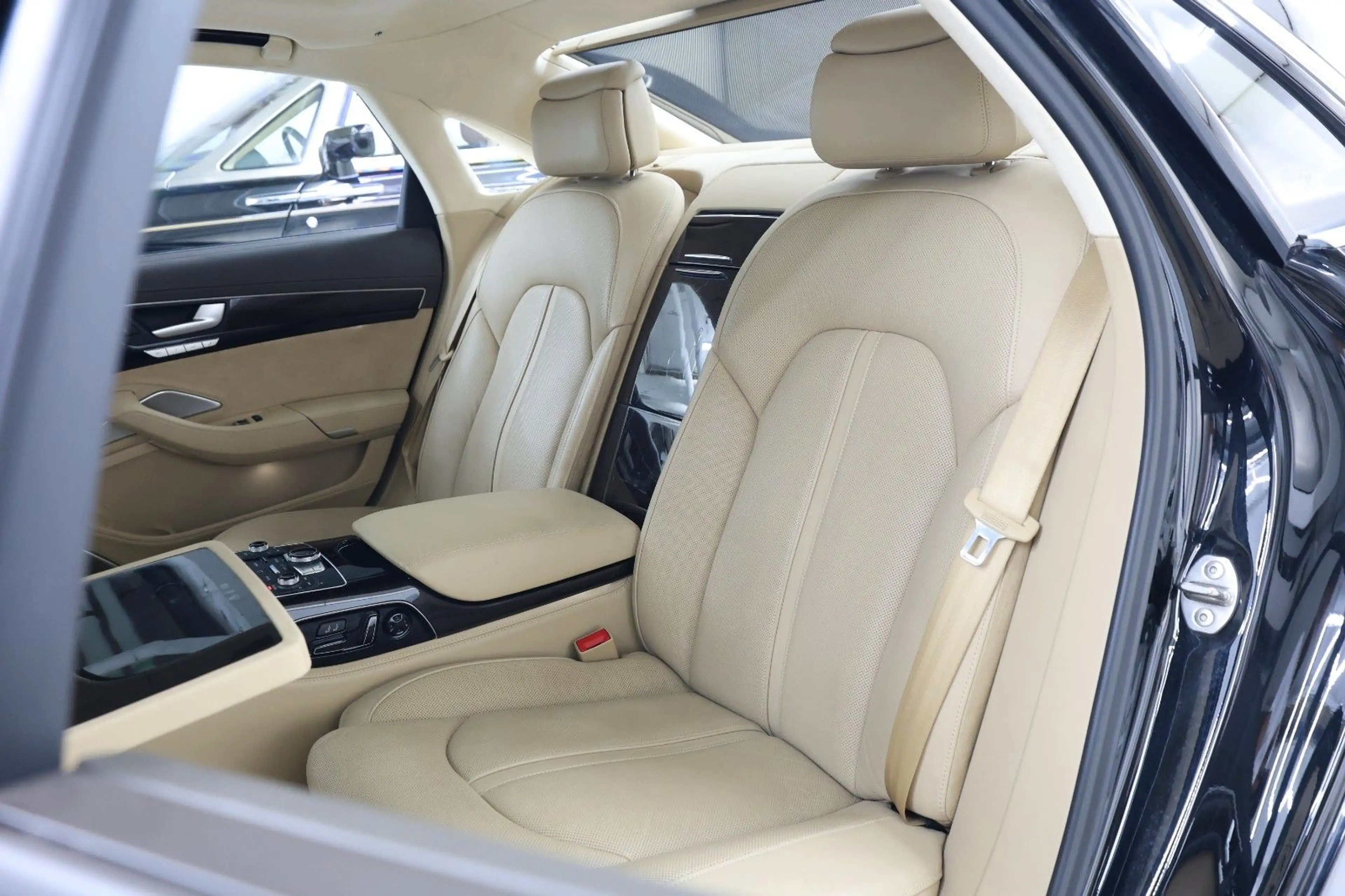 Audi A8 6.3 FSI W12 L B&O Keramik Voll — photo 22