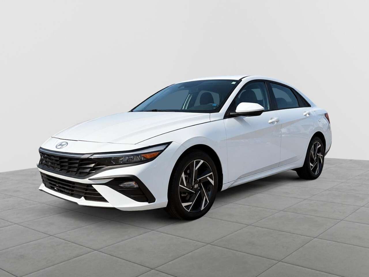 2025 Hyundai Elantra Preferred | Moonroof | Dual Zone Climate Control