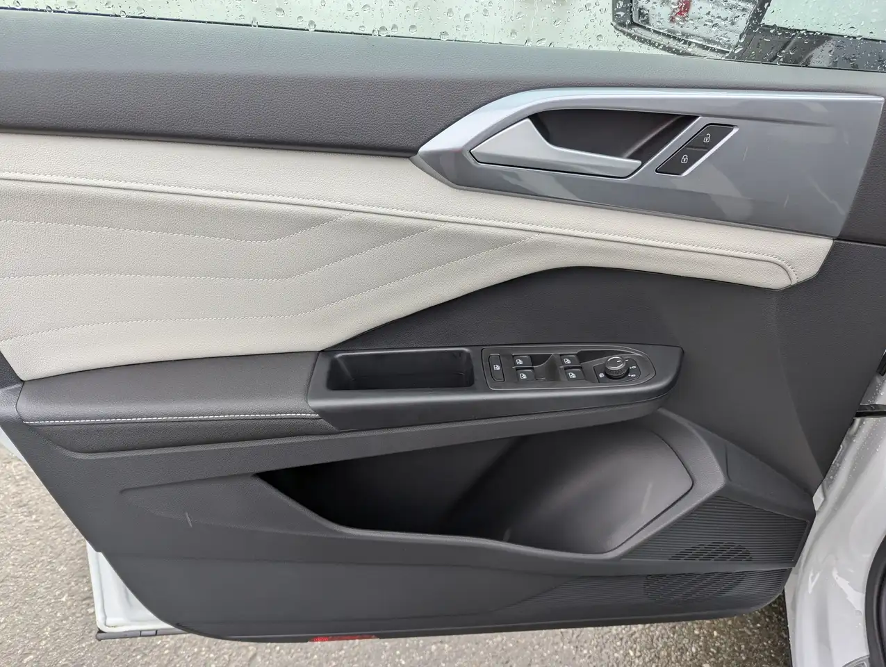 Volkswagen Taos снимка Volkswagen Taos
