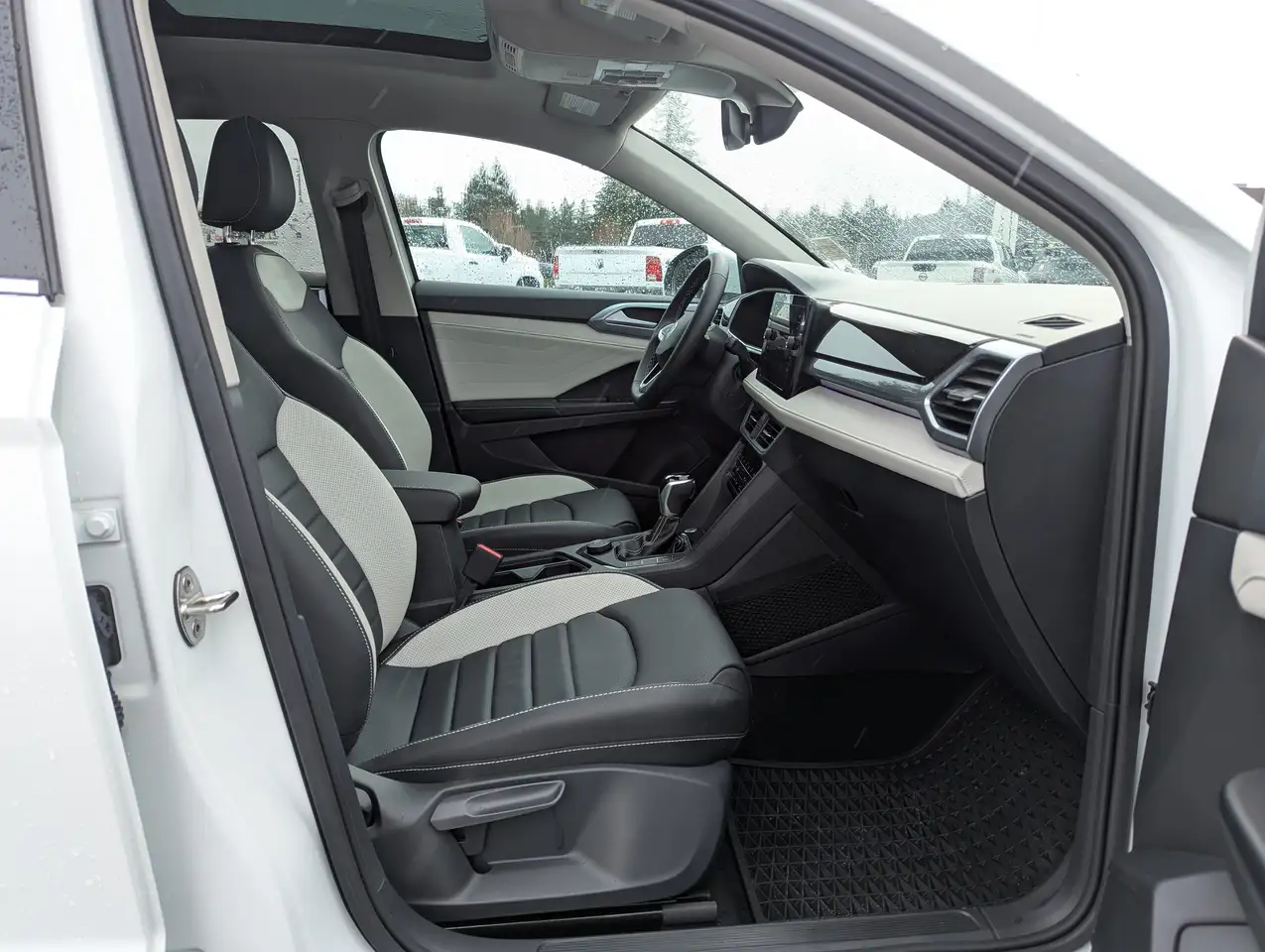 Volkswagen Taos снимка Volkswagen Taos