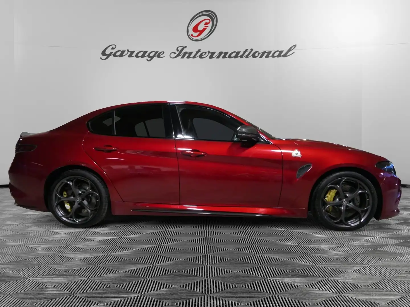 Alfa Romeo Giulia 2.9 V6 Bi-Turbo AT8 QV CENTENARIO Rosso - 1