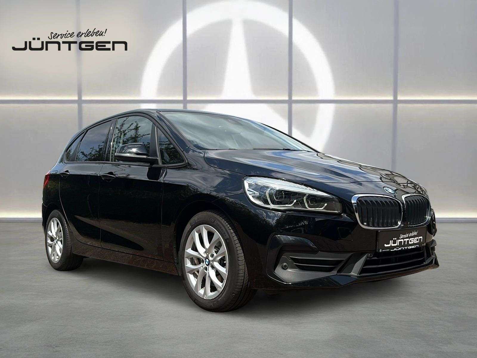 BMW 225