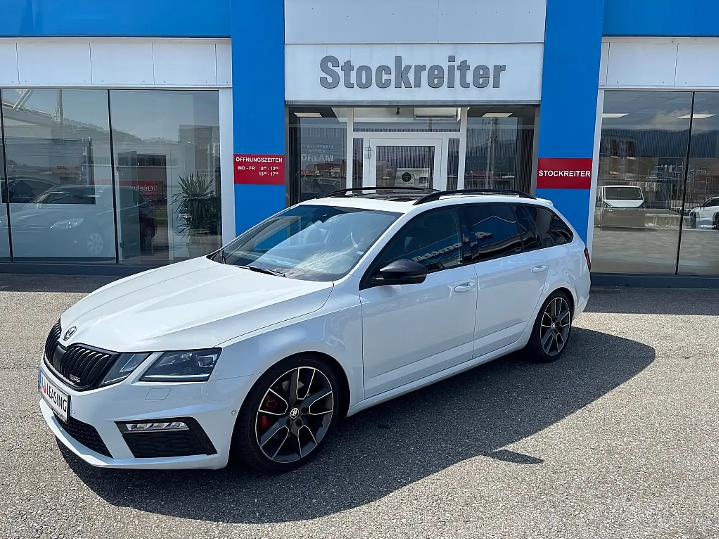 Skoda Octavia Combi RS 2,0 TDI 4x4 DSG*Panoram*AHK*VOllAUSS.* Bianco - 1