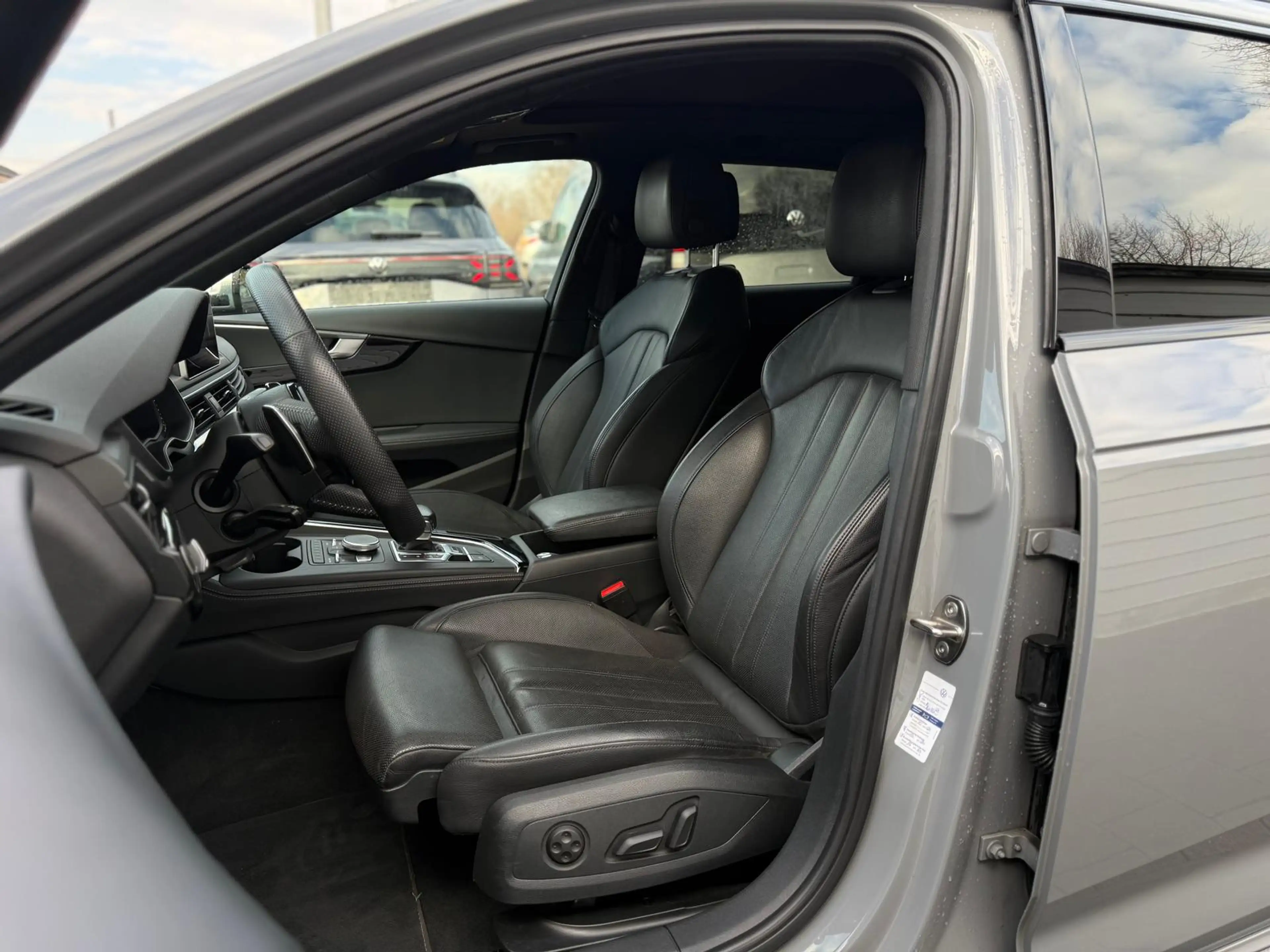 Audi RS4 Audi RS4 Avant Quattro *ACC*Matrix*DriveSelect*B&O — photo 9