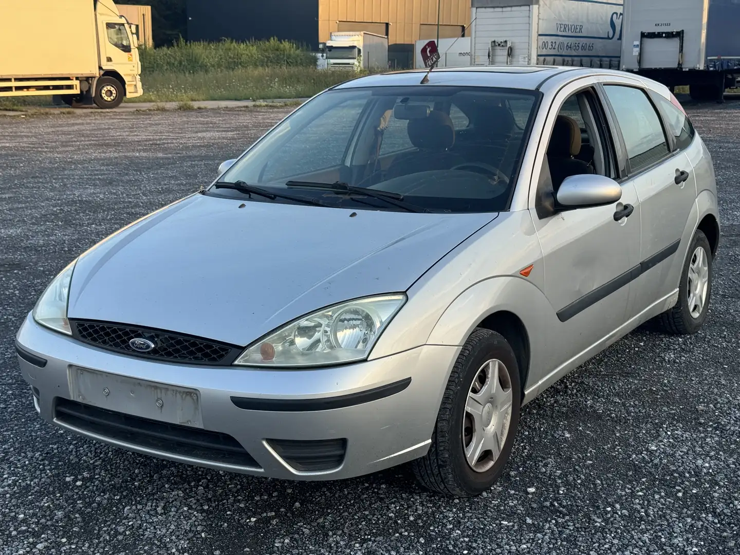 Ford Focus 1.4i SE 16v Ambiente - 1