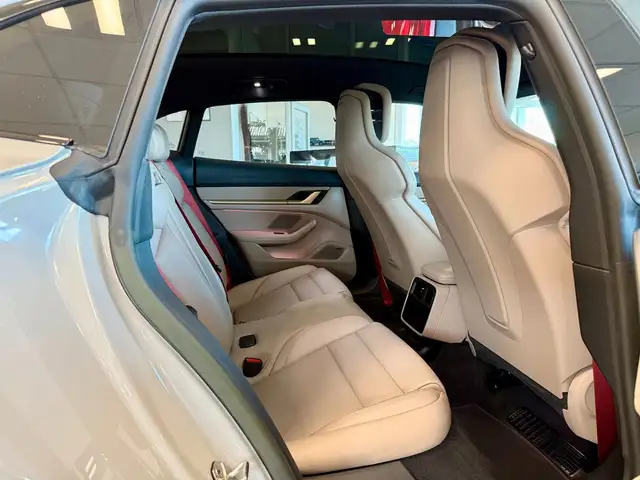 Porsche Taycan view 12