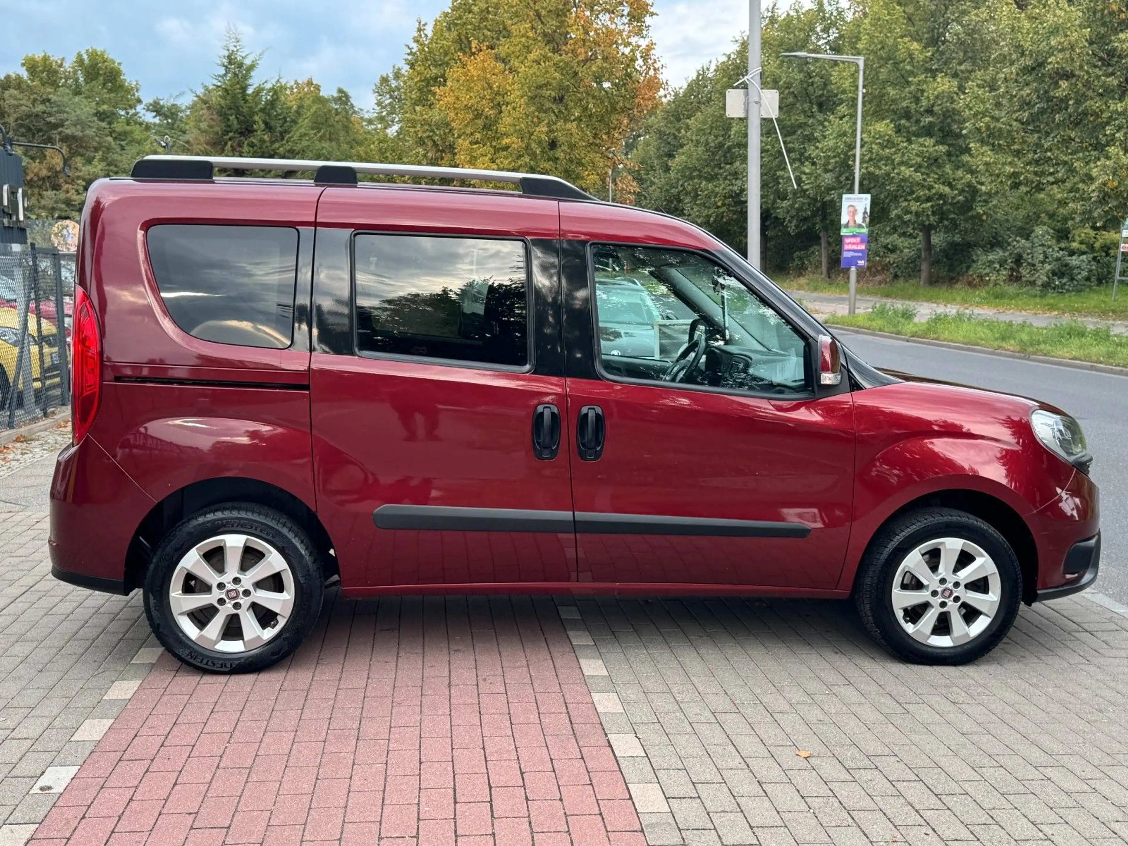 Fiat Doblo 1.4 Lounge*Klima*AHK*4Season*ZR+TÜV NEU — photo 4