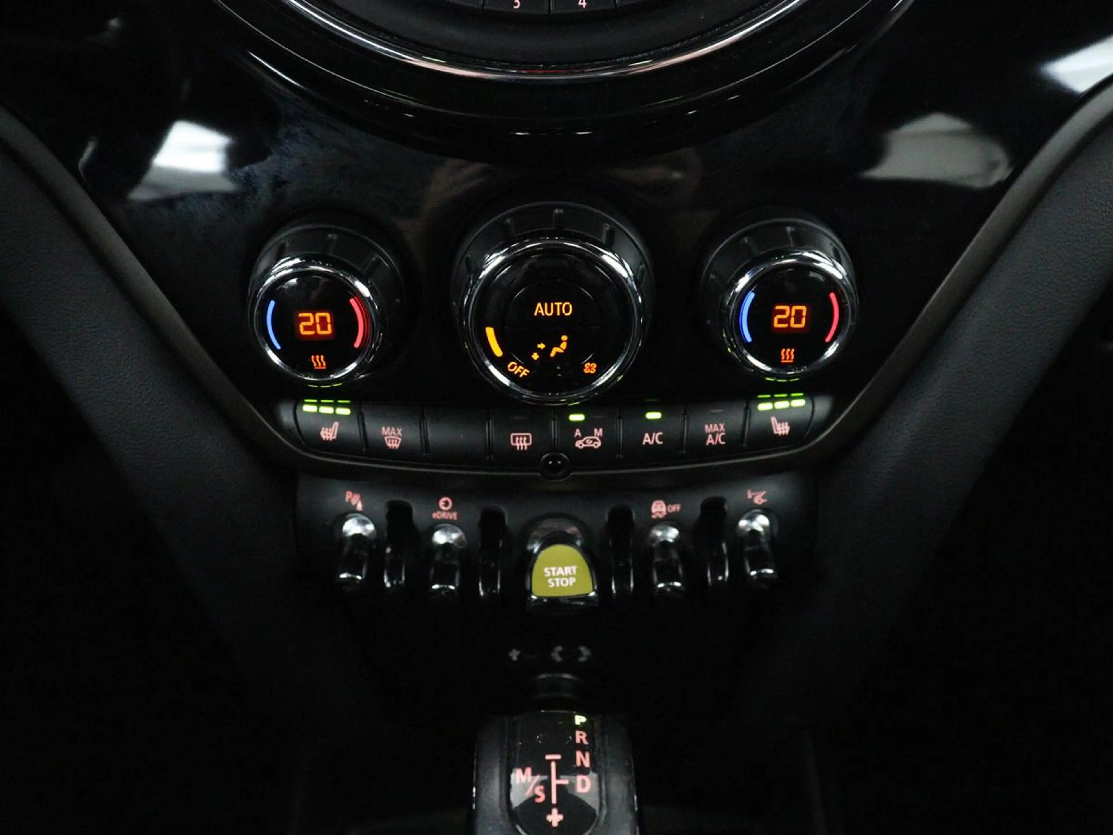 MINI Cooper SE Countryman 1.5 ALL4 | 83,4% | Panoramadak | Leder | Stoelverw — photo 21